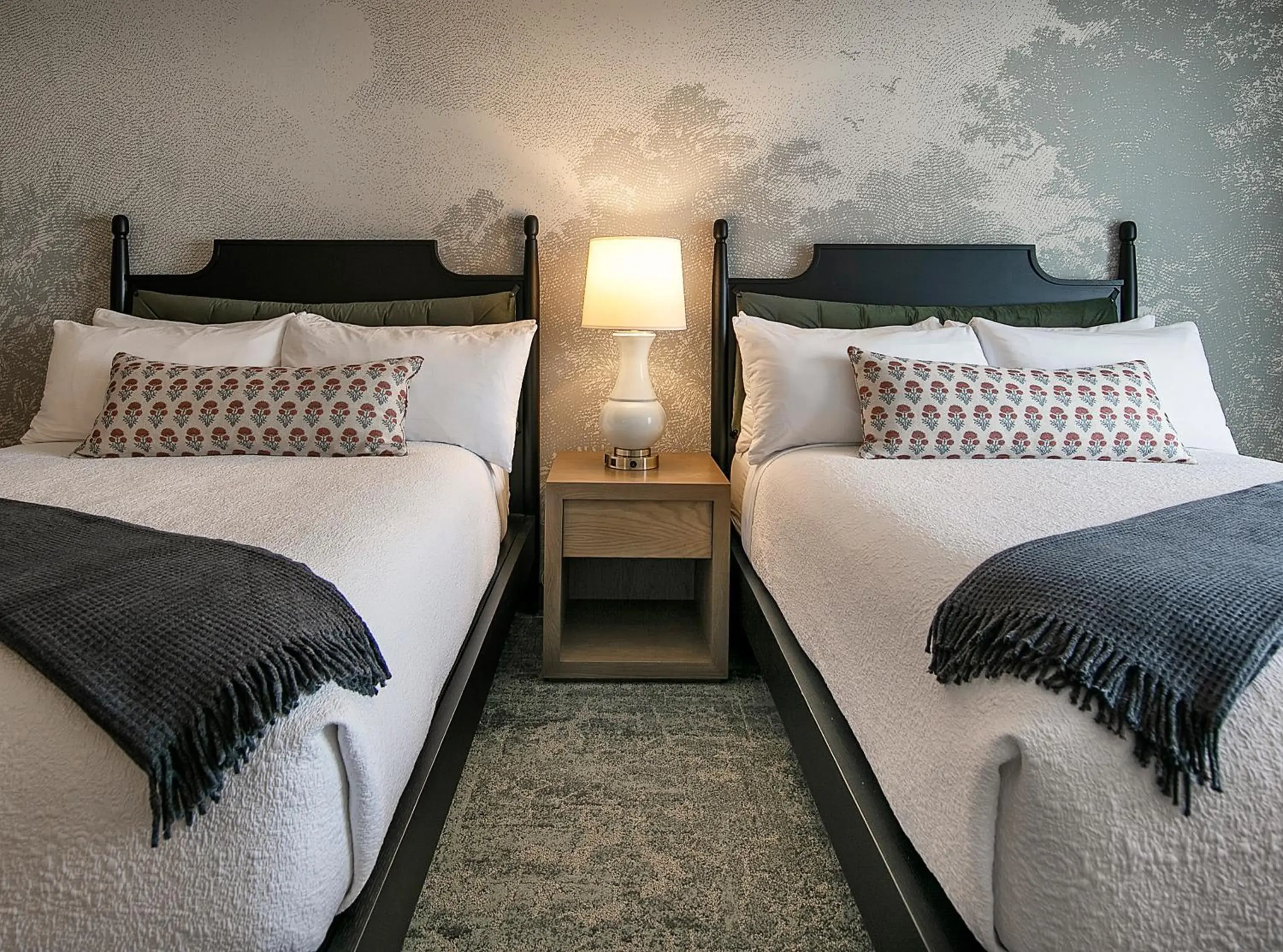 Decorative detail, Bed in Fireside Inn on Moonstone Beach Decorative detail, Bed in Fireside Inn on Moonstone Beach