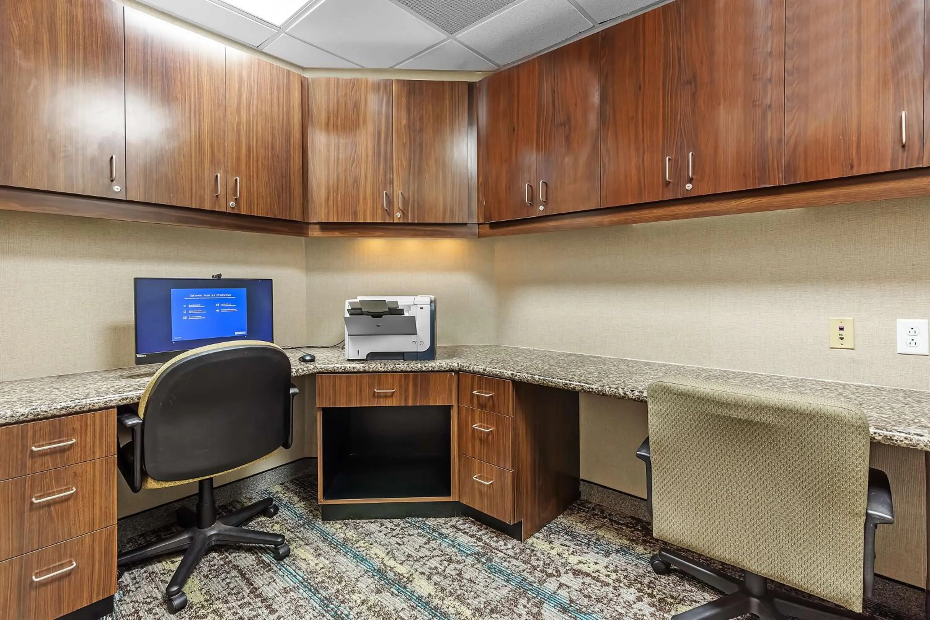 Business facilities in Hampton Inn - Atmore