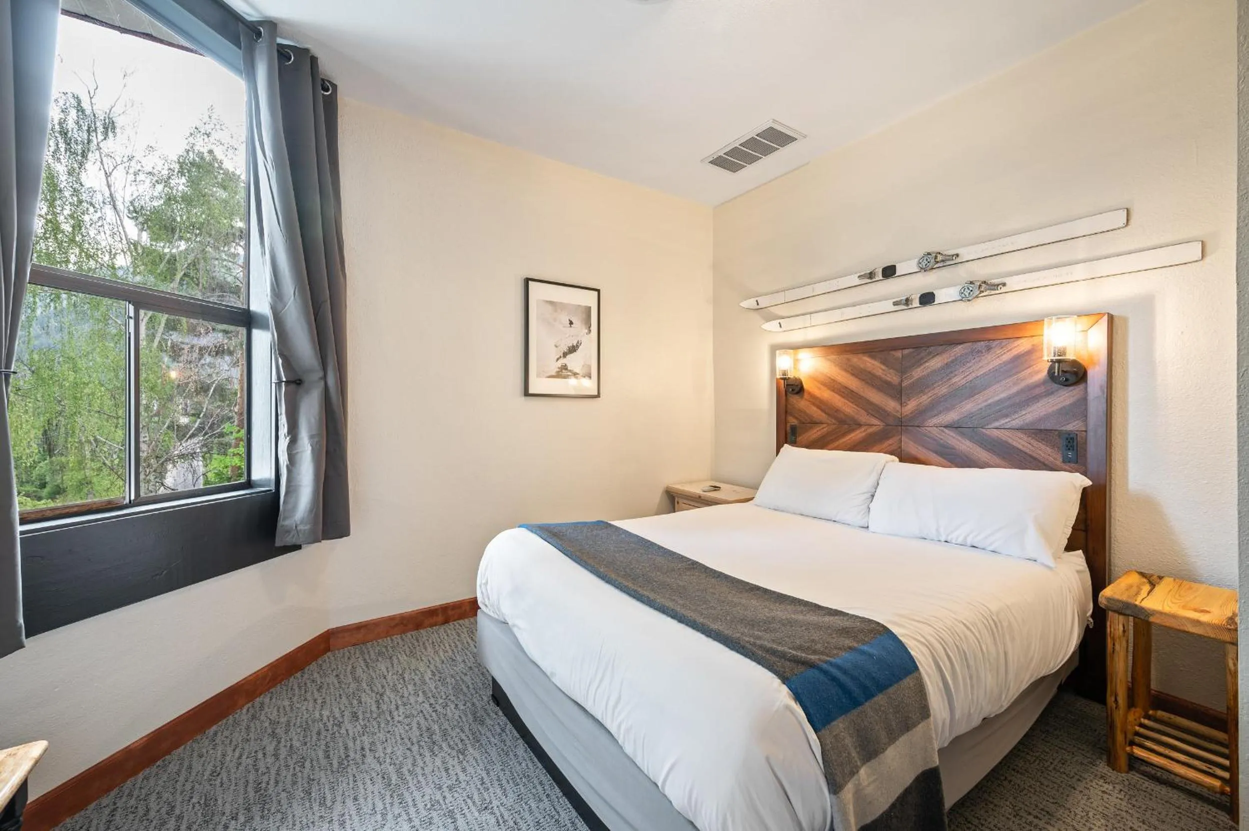 Bedroom, Bed in Hotel Leavenworth