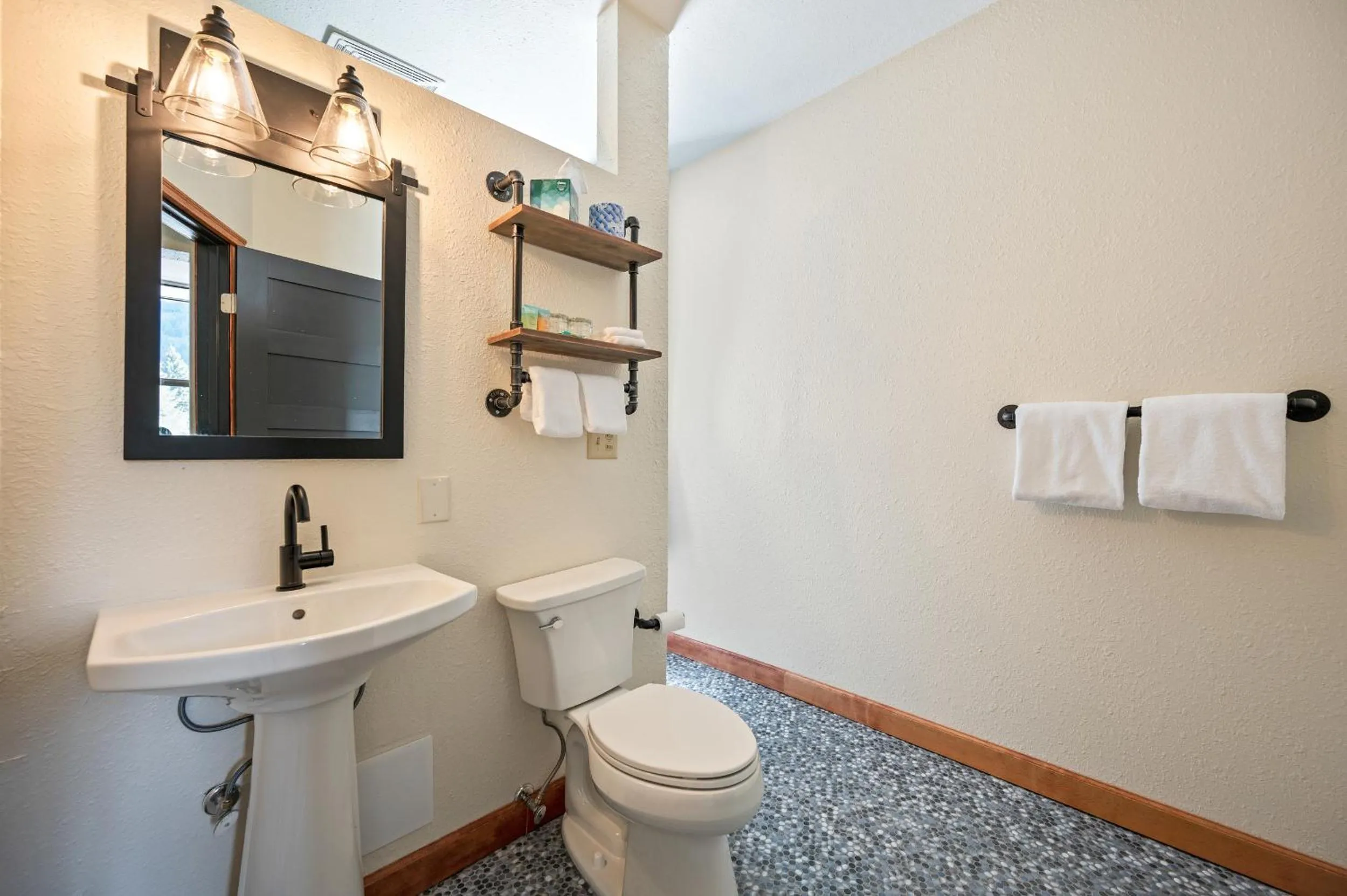 Bathroom in Hotel Leavenworth