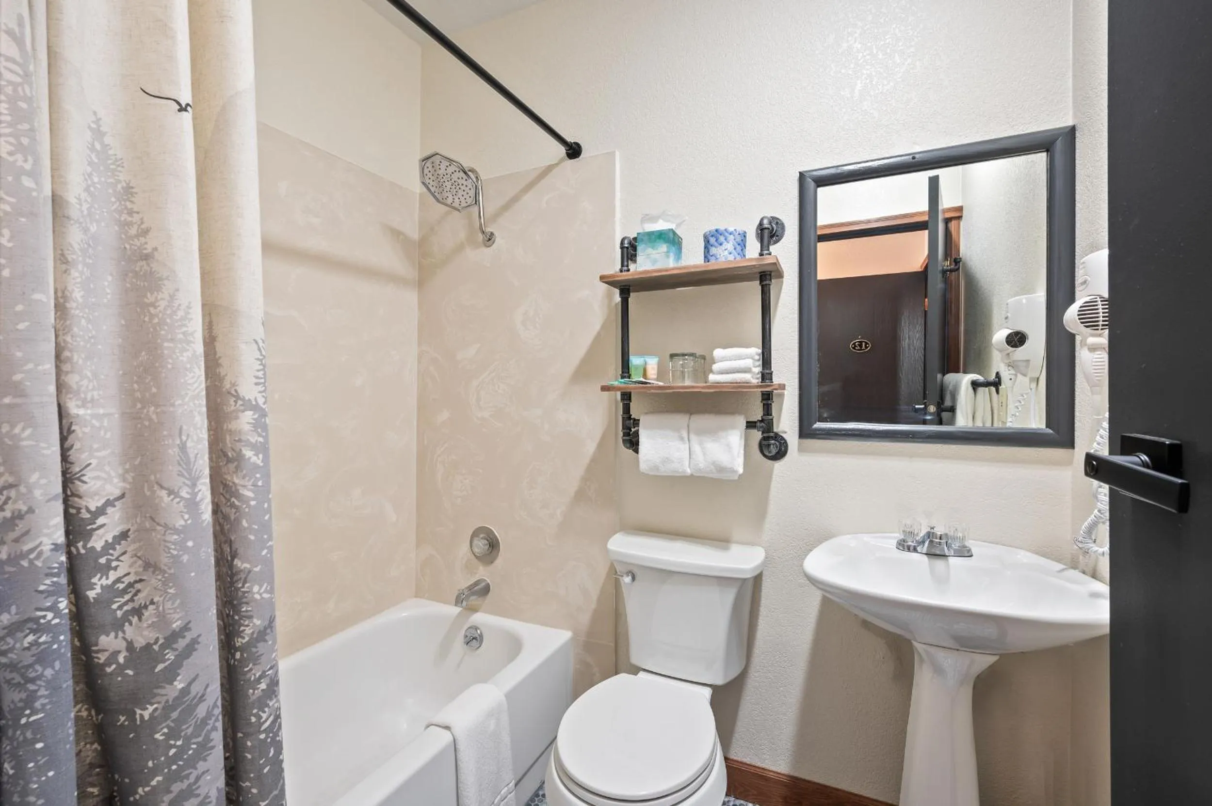 Bathroom in Hotel Leavenworth