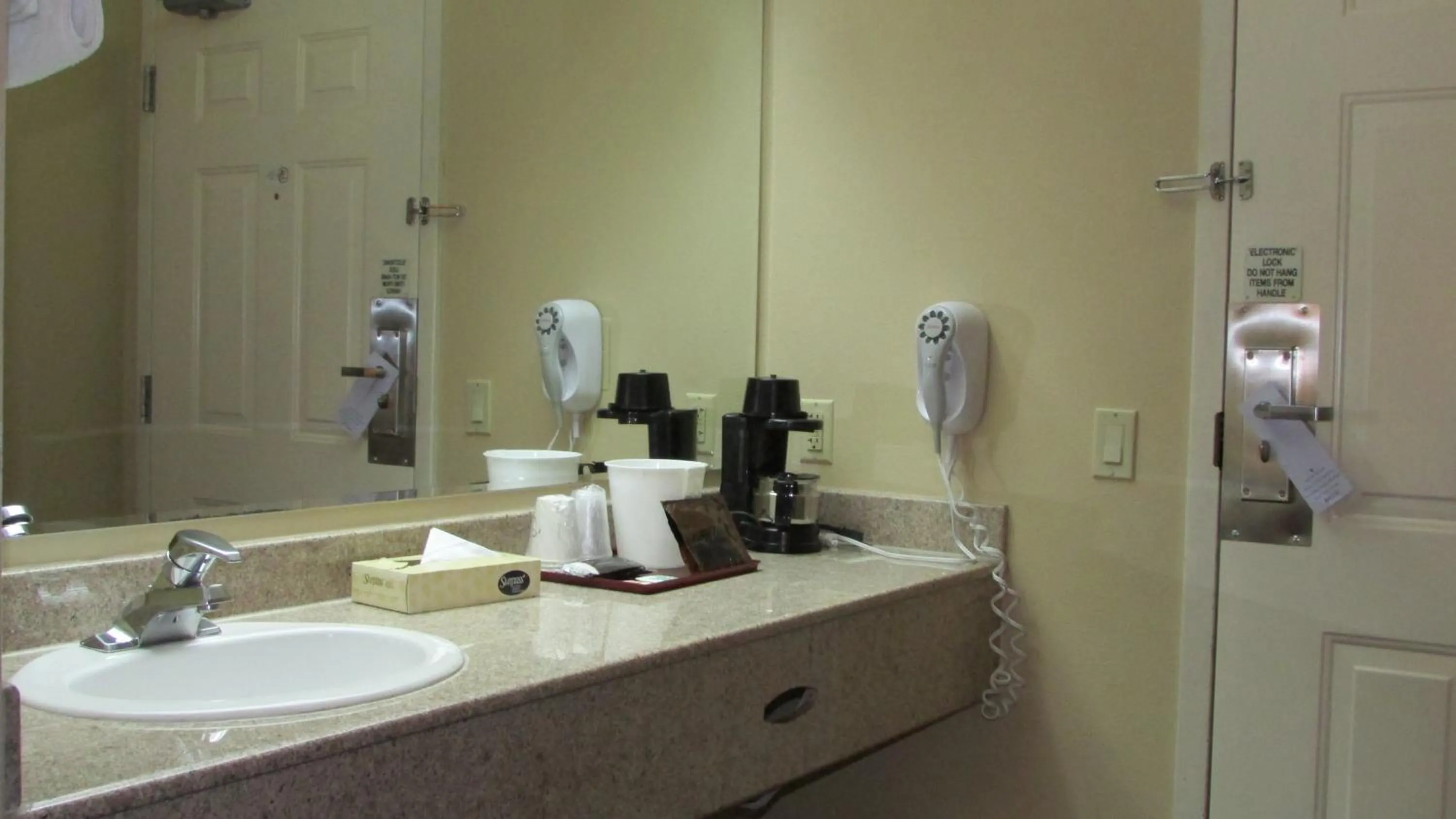 Bathroom in FairBridge Inn & Suites Leavenworth