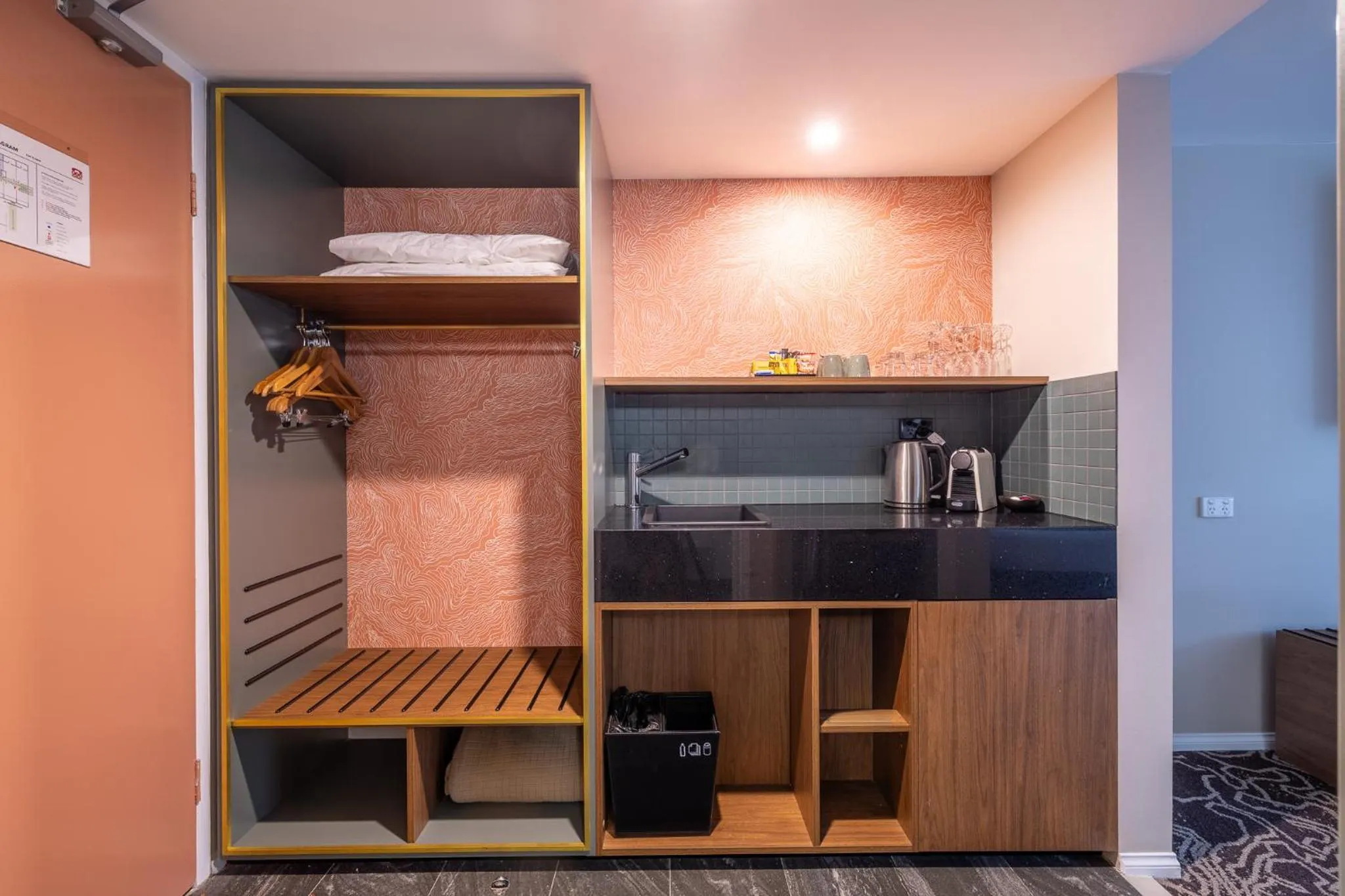 Coffee/tea facilities in Mandala Signature Berry