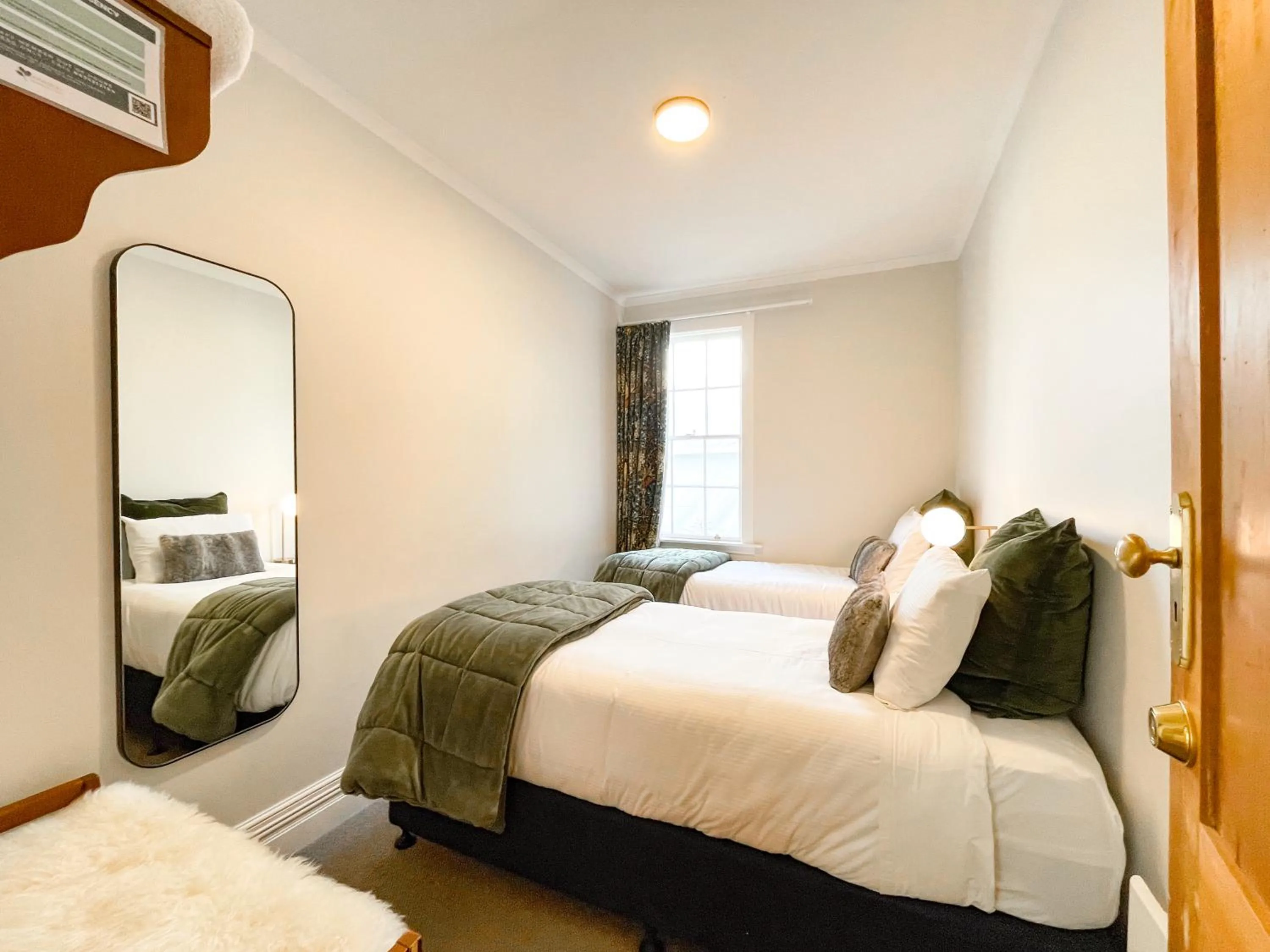 Bed in Kinloch Wilderness Retreat