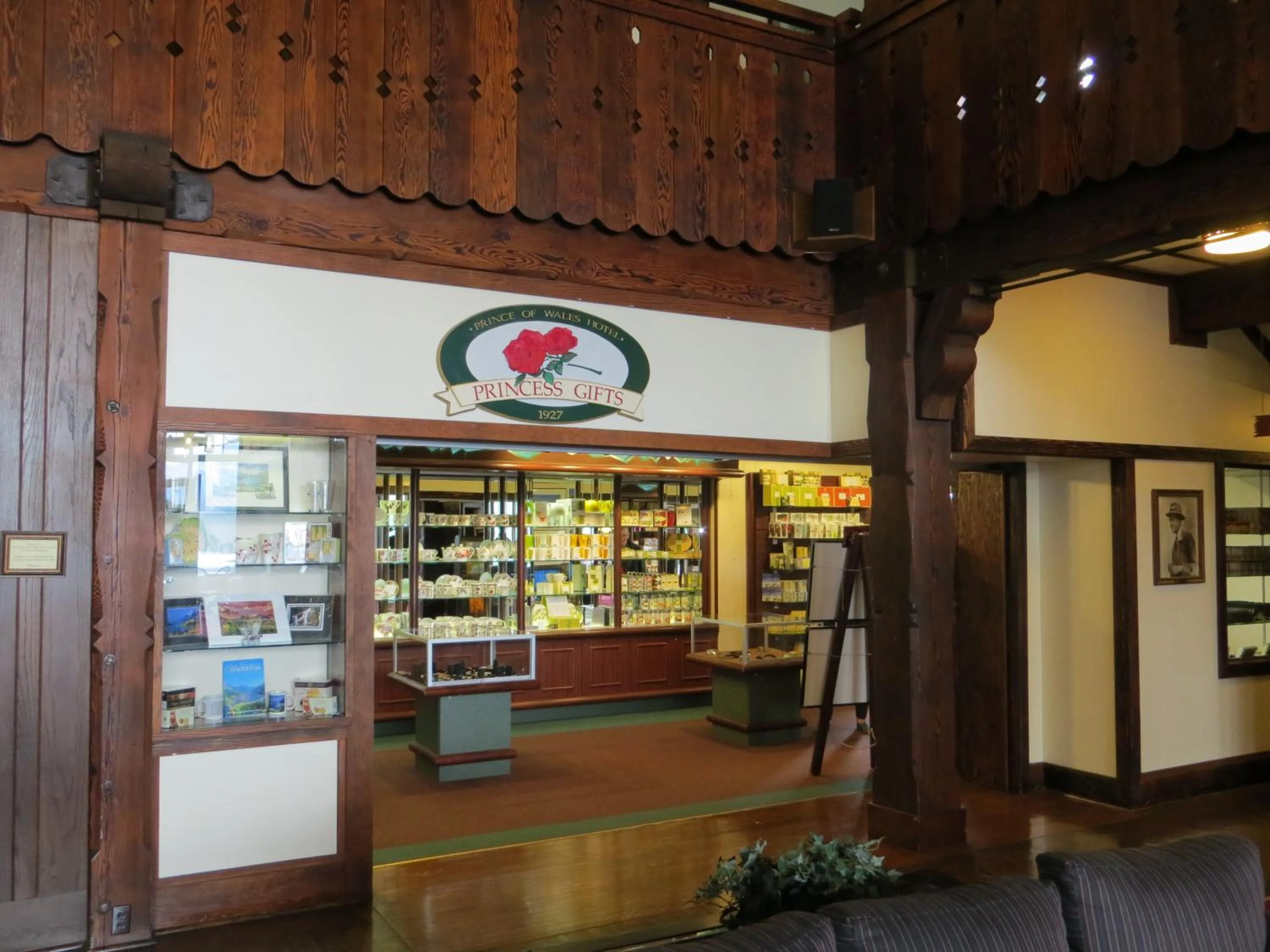 On-site shops in Prince of Wales Hotel