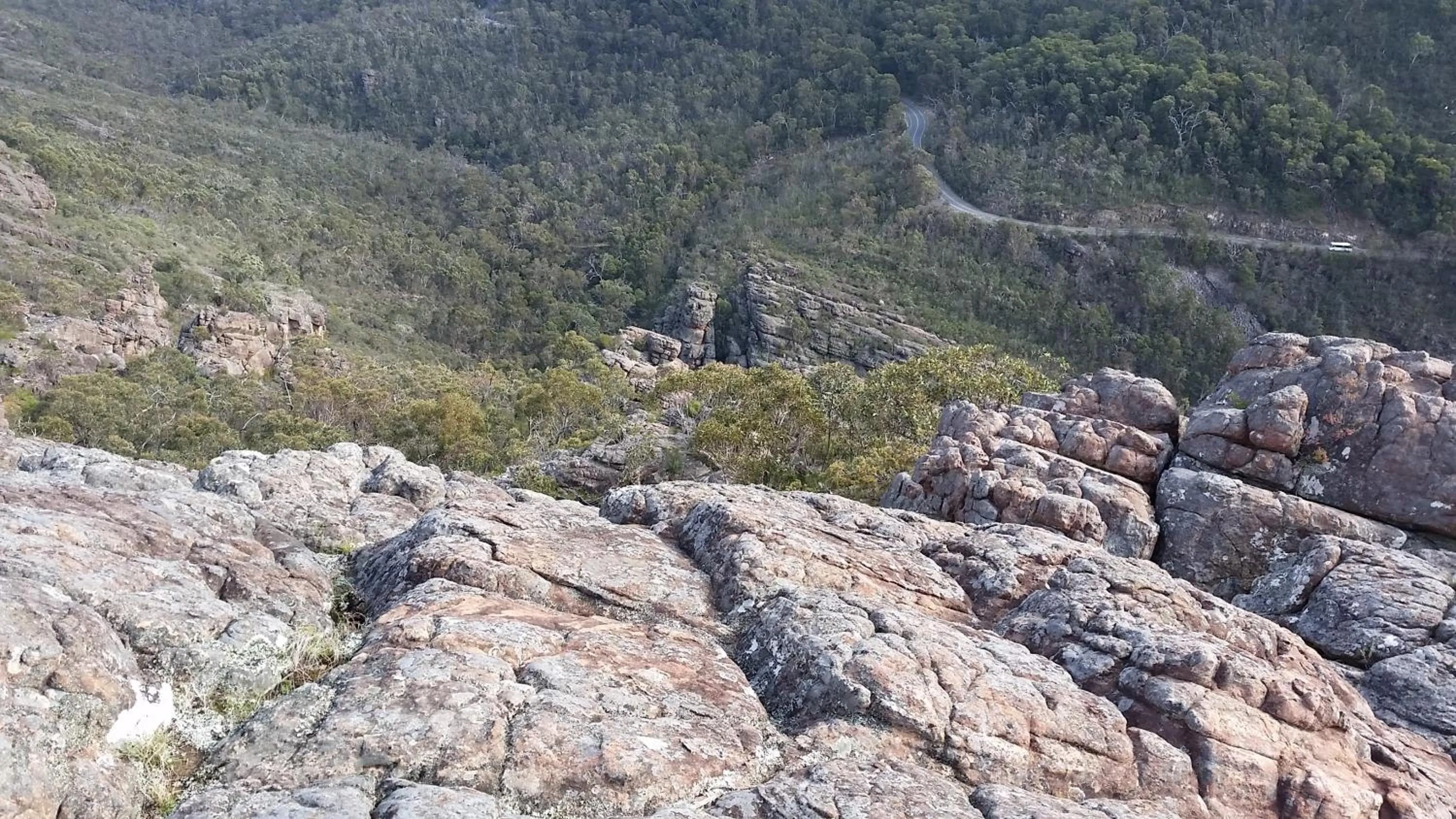 Hiking in YHA Grampians Eco, Halls Gap