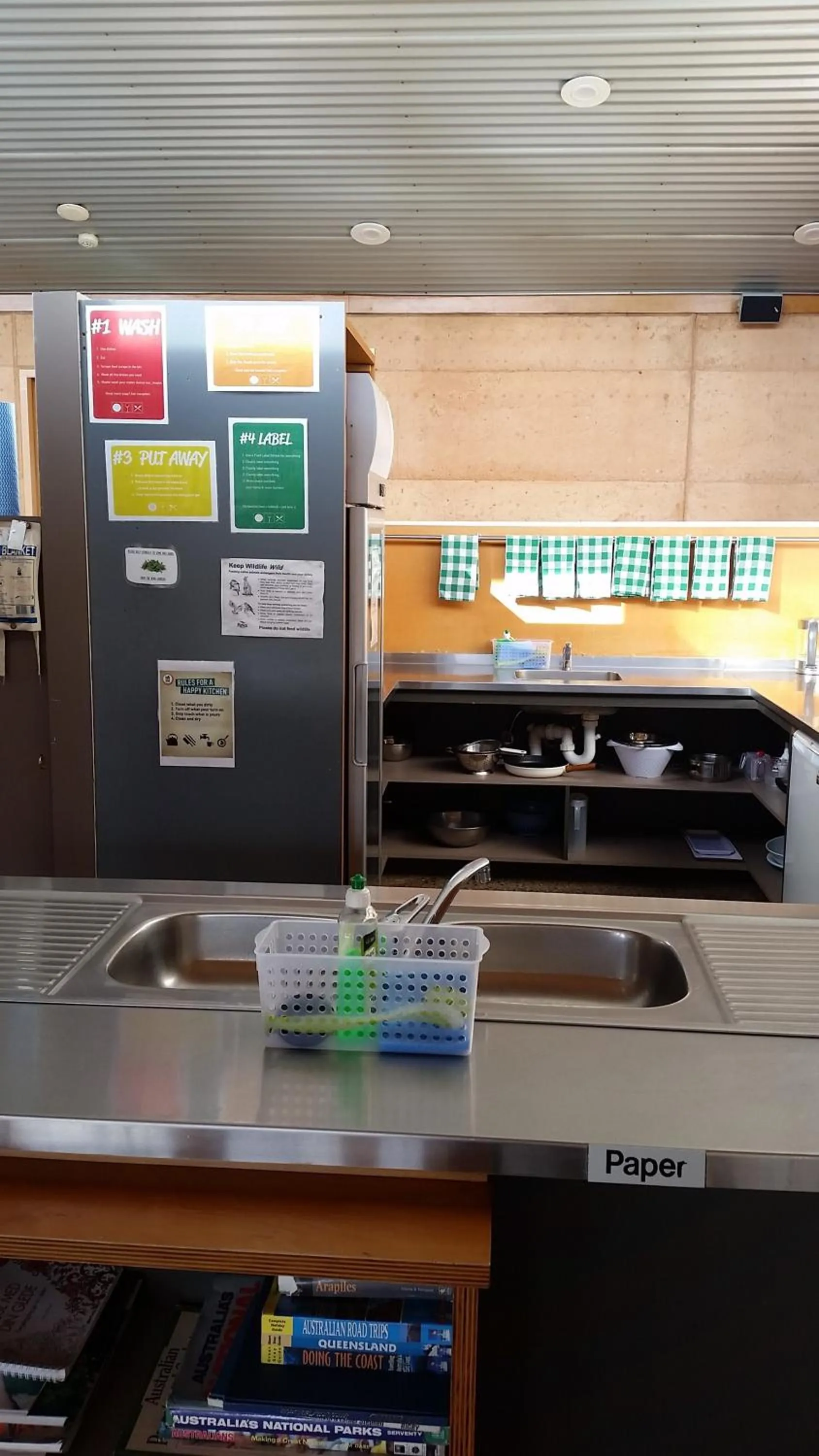 Communal kitchen in YHA Grampians Eco, Halls Gap