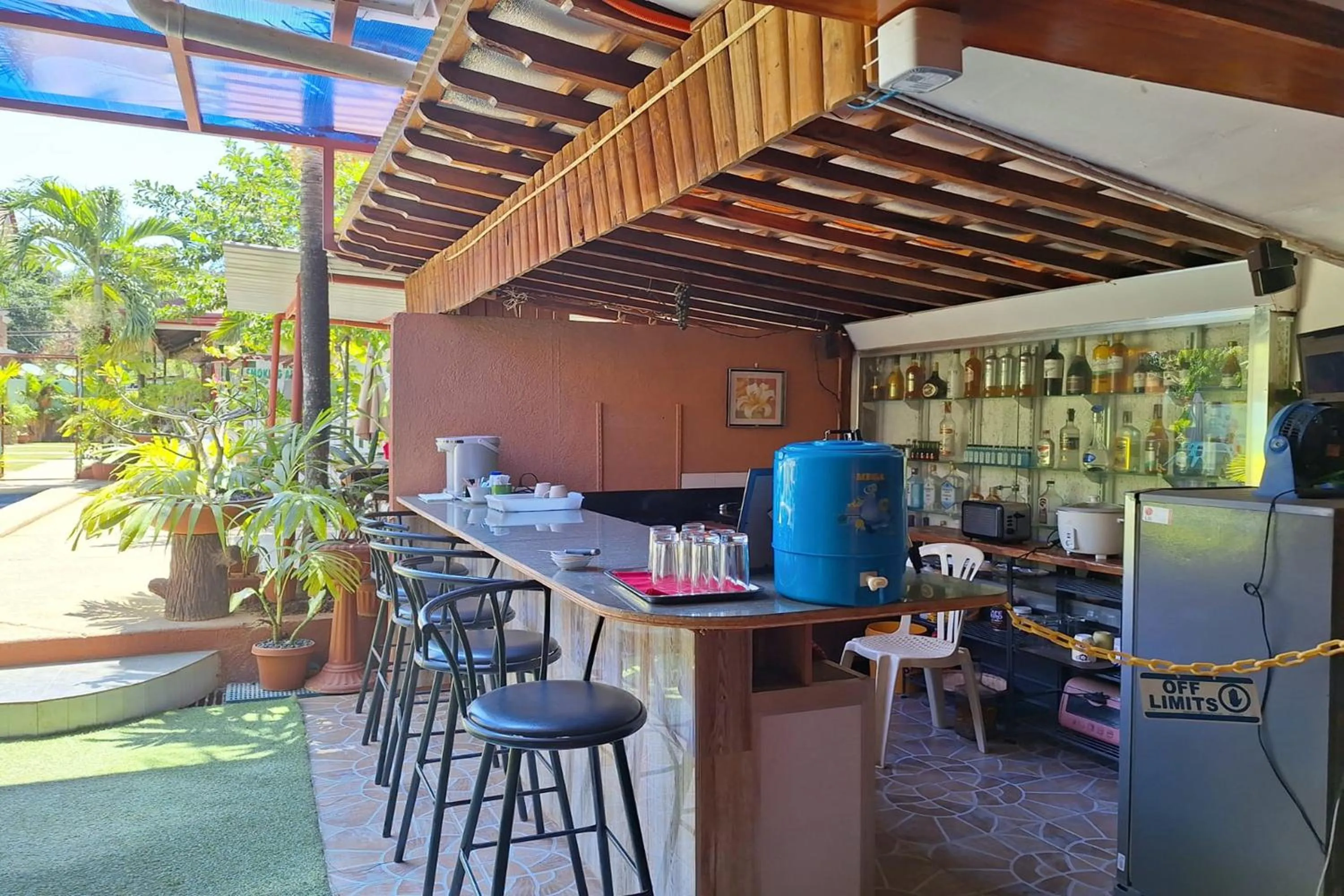 Lounge or bar in Citadel Bed and Breakfast