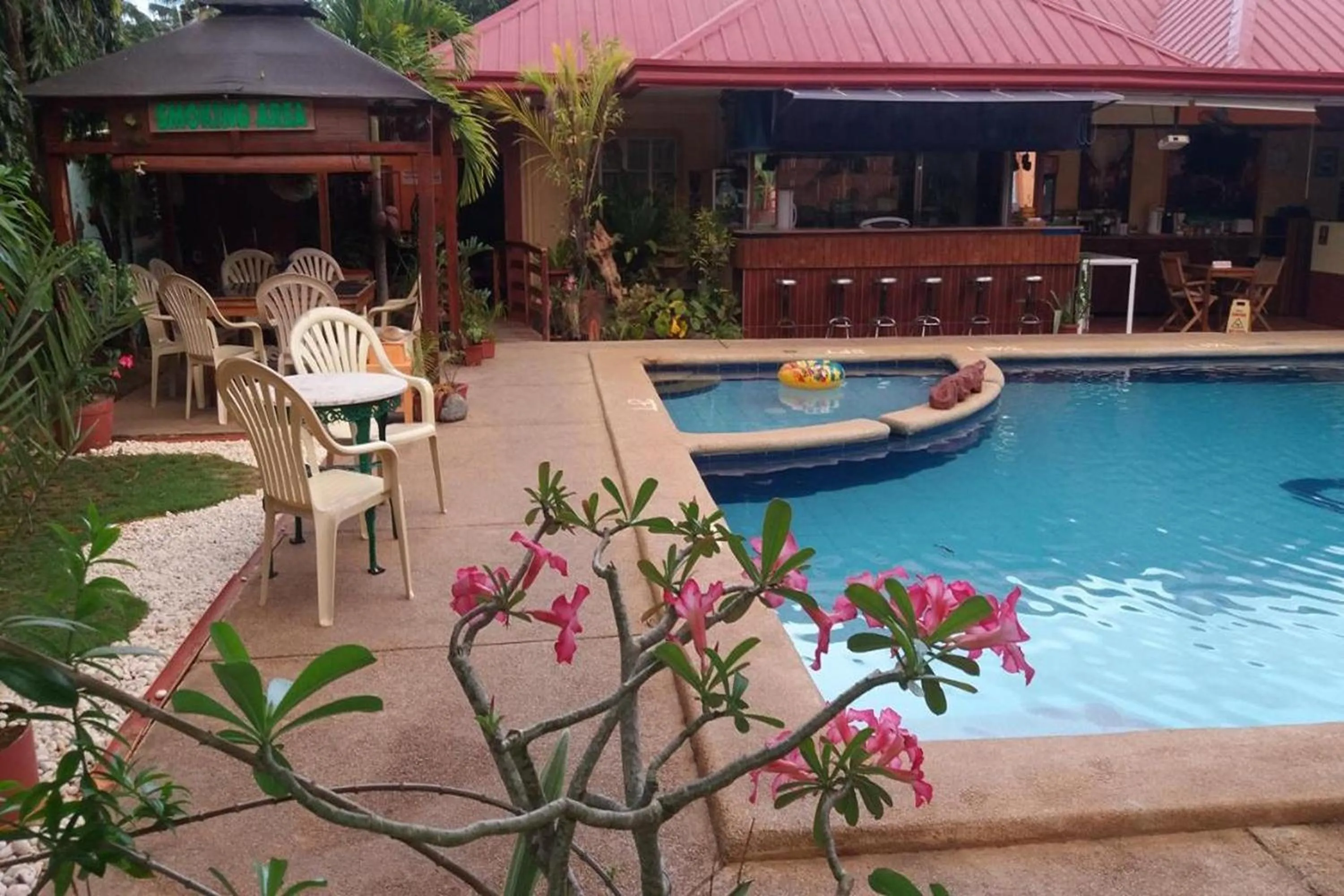 Swimming pool in Citadel Bed and Breakfast