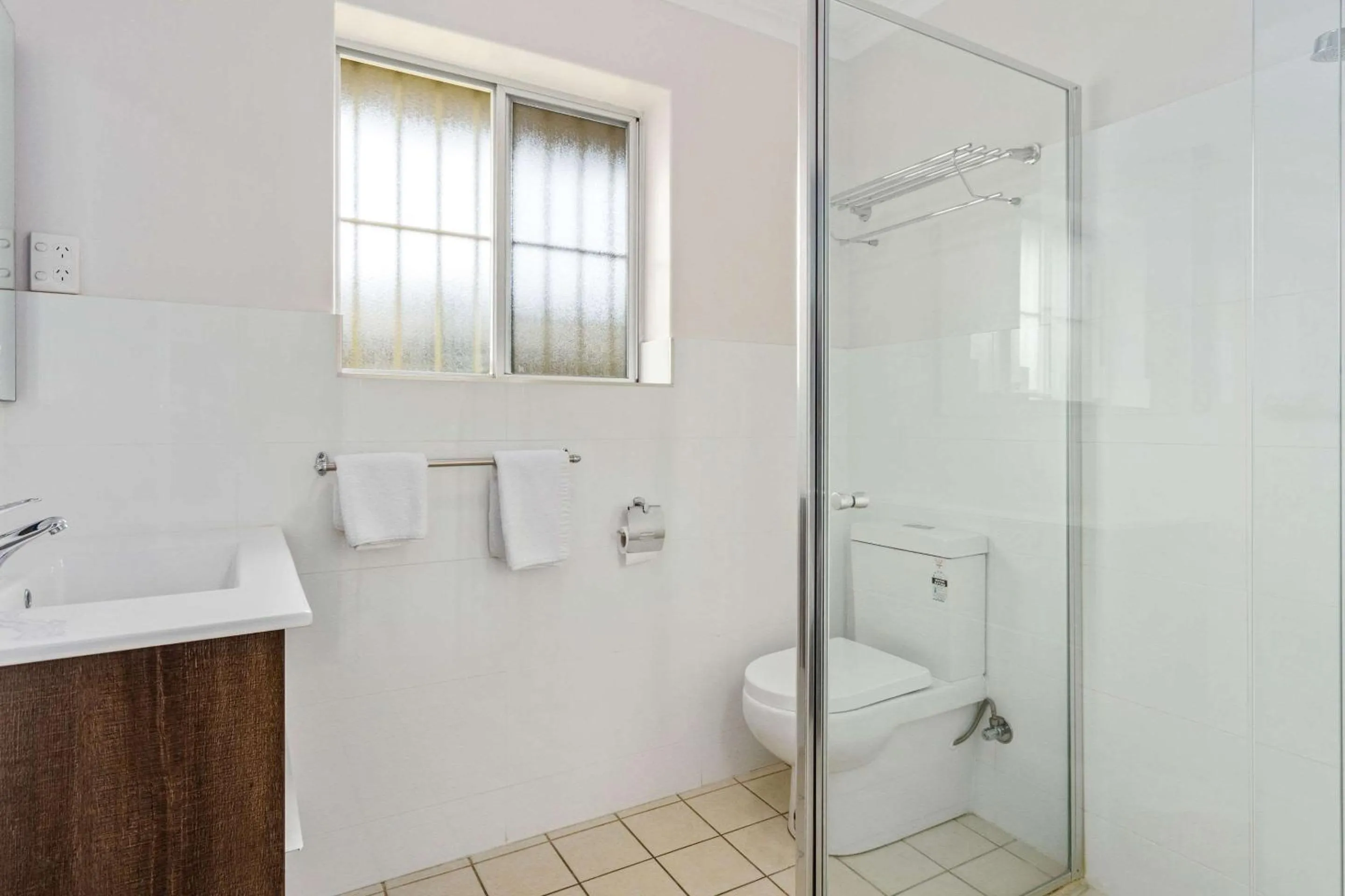 Bathroom in Comfort Inn Victor Harbor