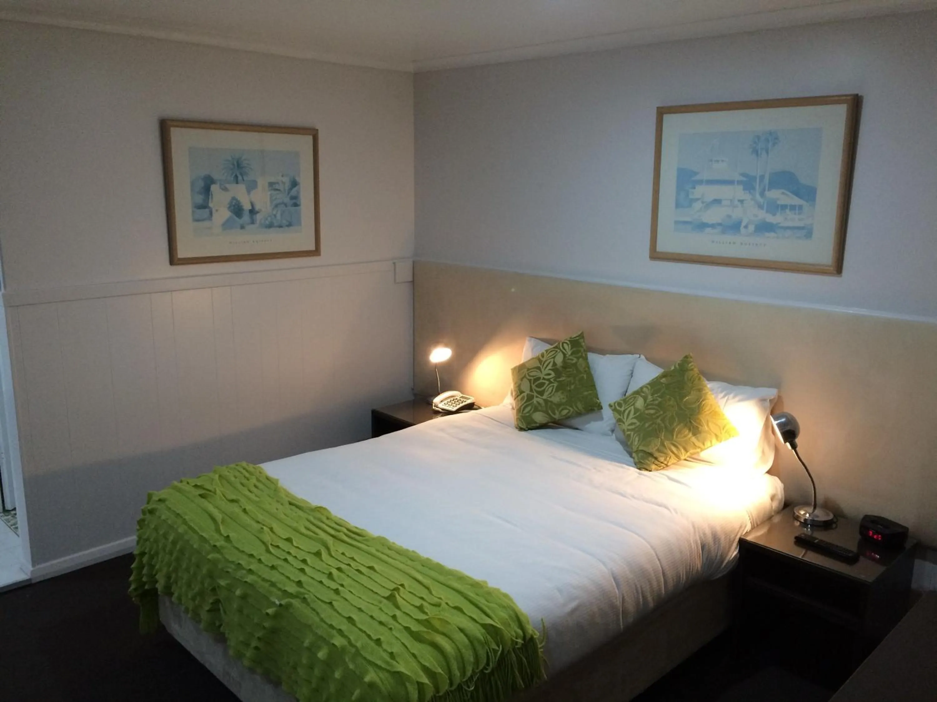 Bed in Comfort Inn Victor Harbor