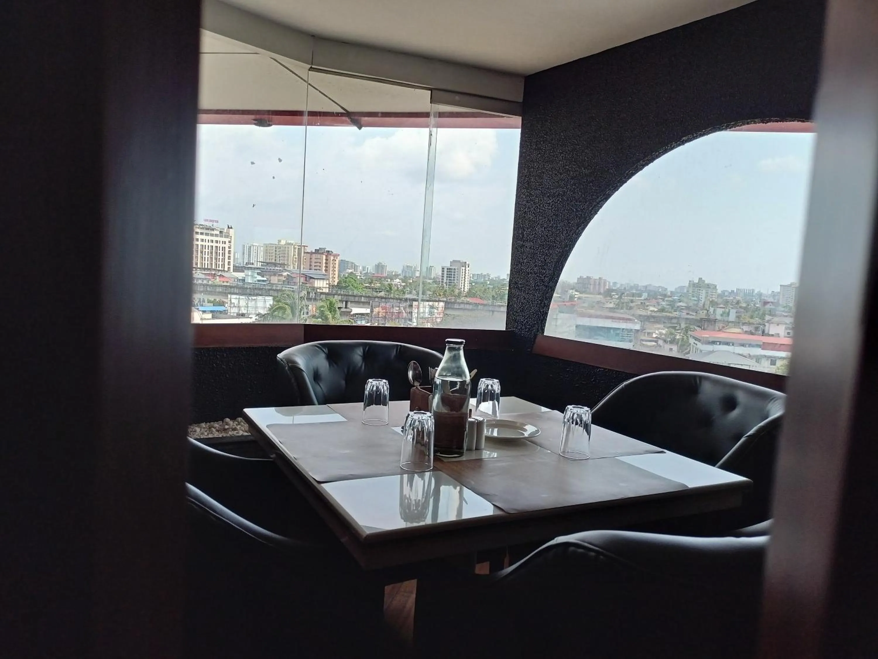 Restaurant/places to eat in Presidency Kochi City Centre