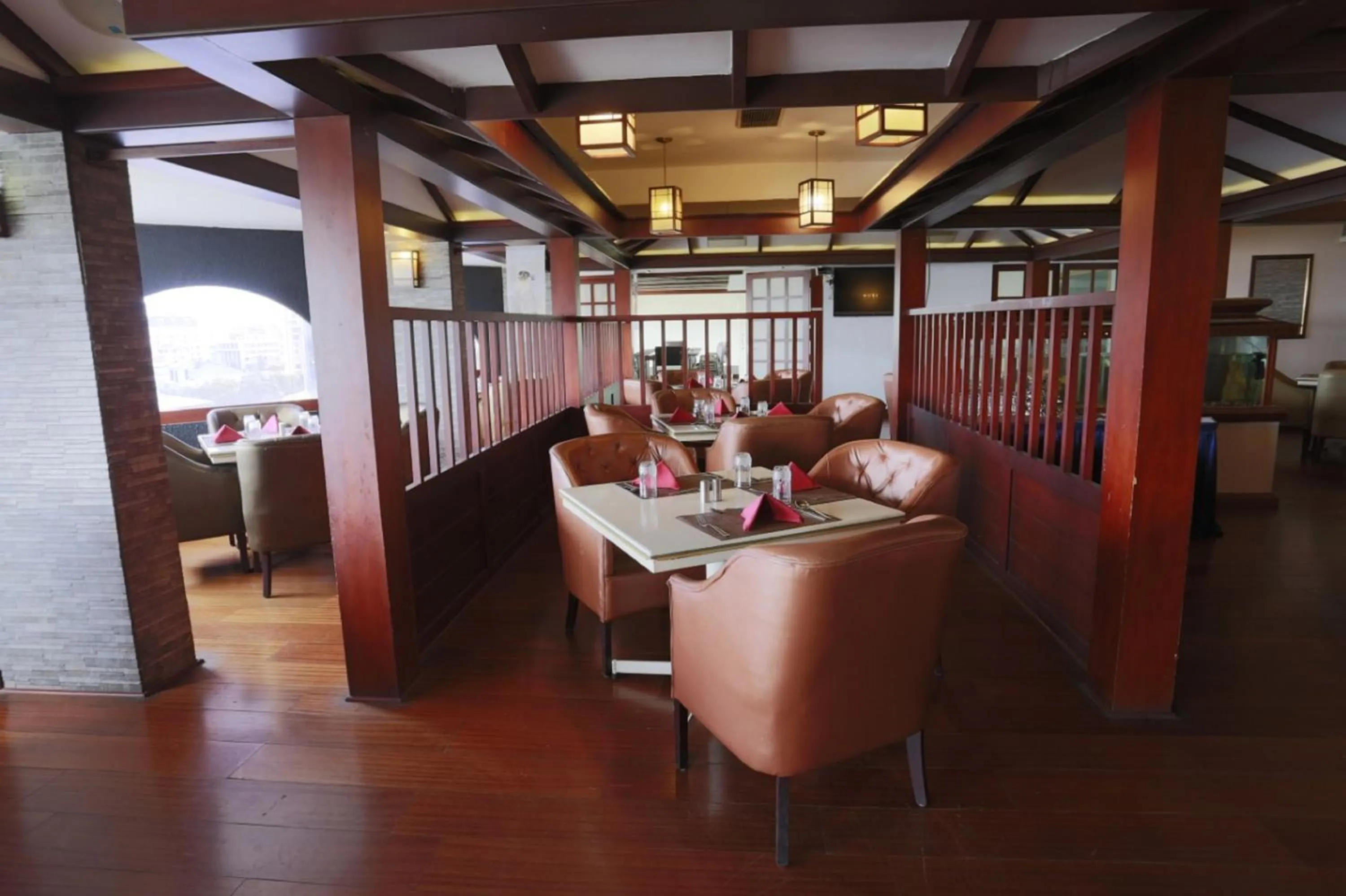 Restaurant/places to eat in Presidency Kochi City Centre