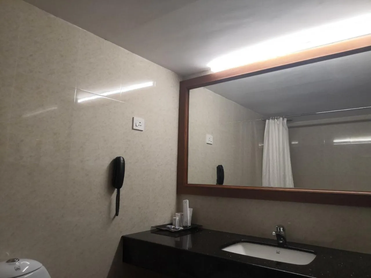 Toilet in Presidency Kochi City Centre