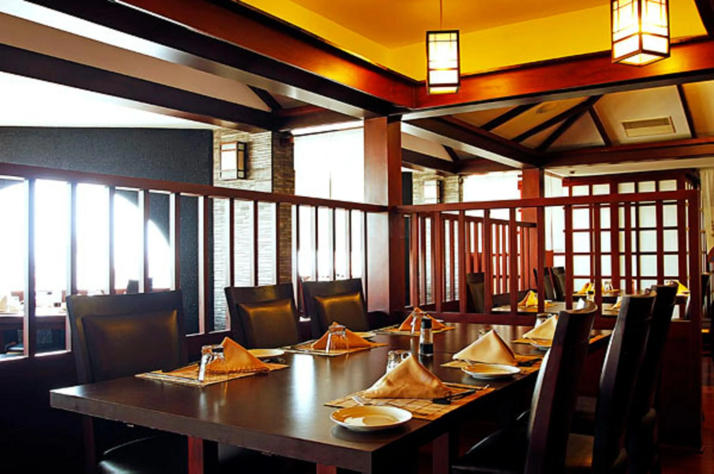 Restaurant/places to eat in Presidency Kochi City Centre