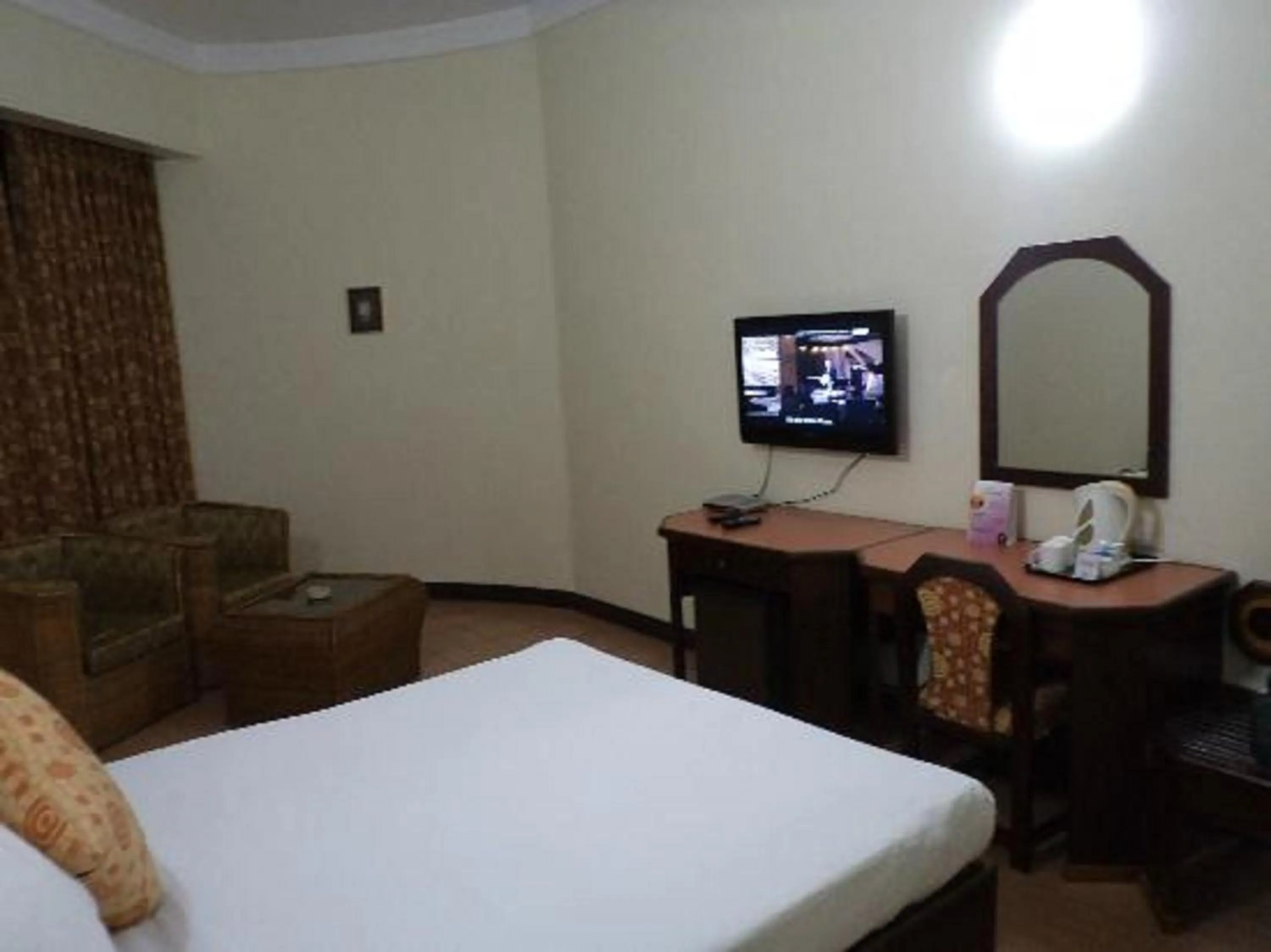 Bedroom, Bed in Presidency Kochi City Centre