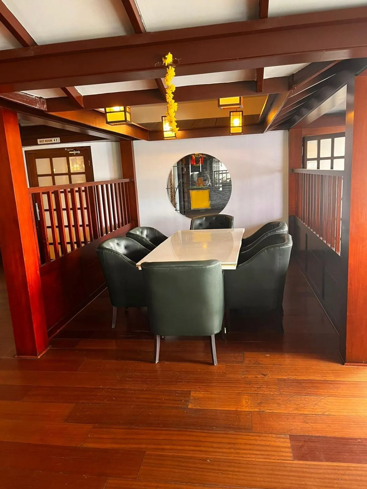 Restaurant/places to eat in Presidency Kochi City Centre
