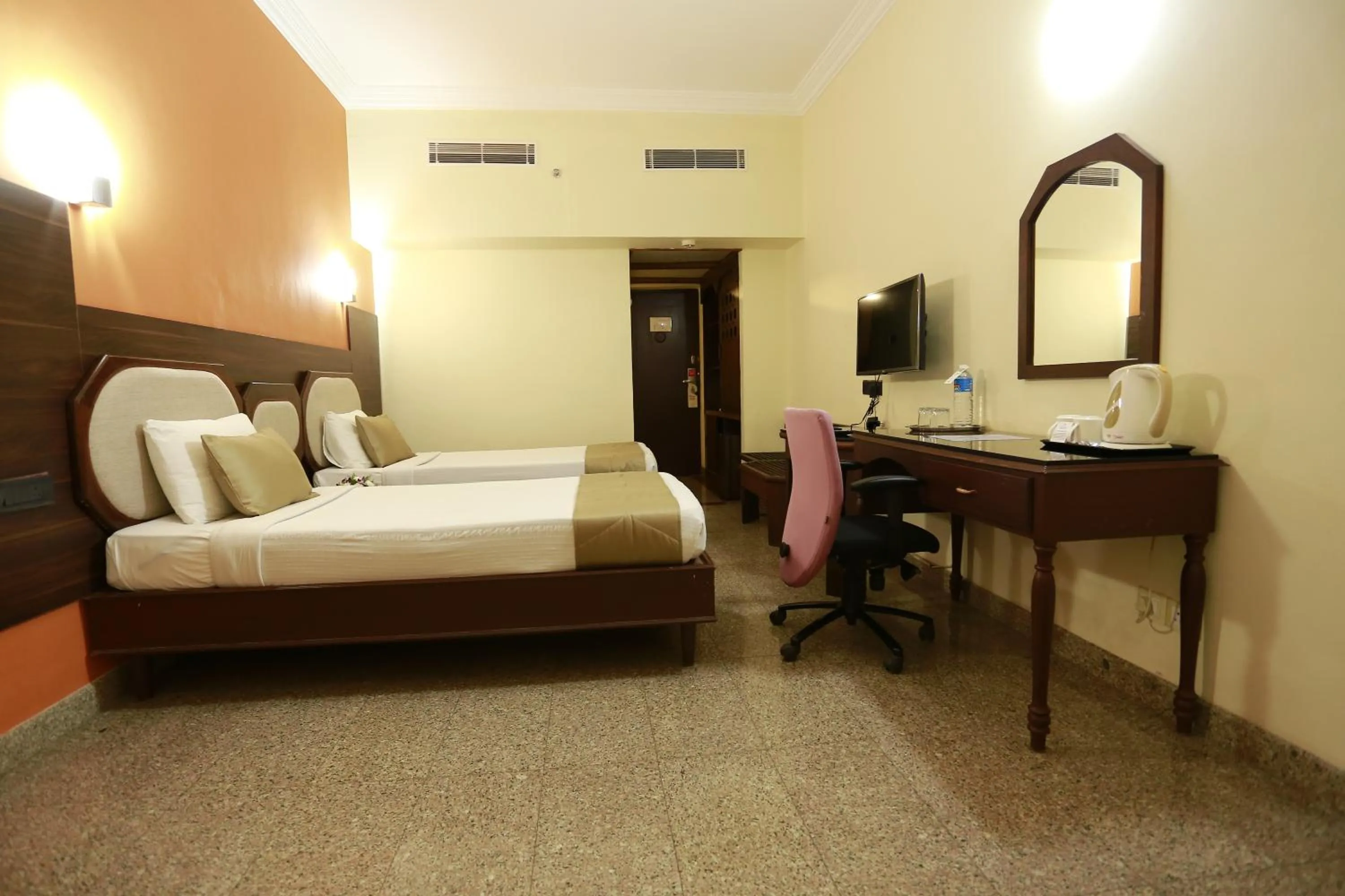 Bedroom, Bed in Presidency Kochi City Centre