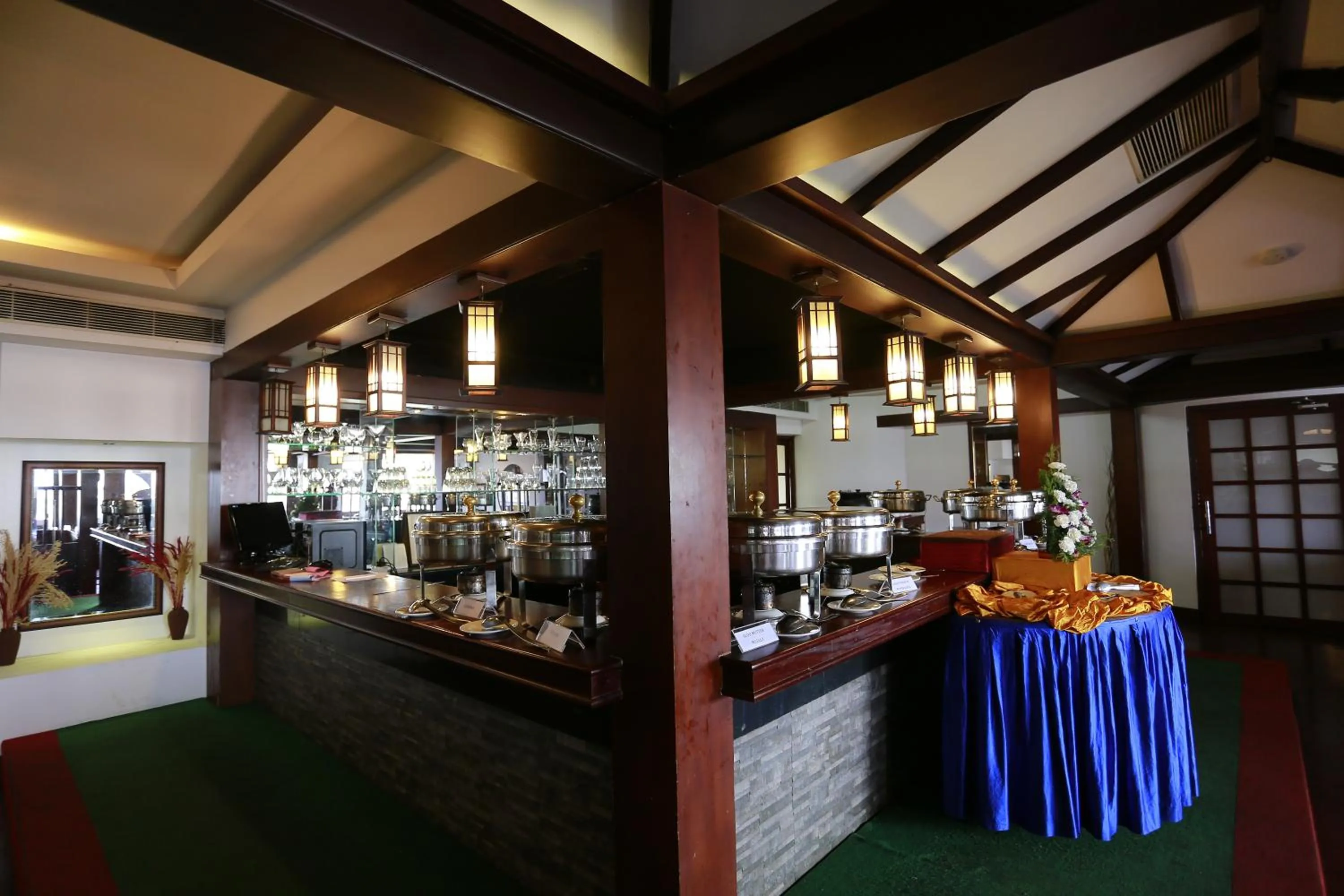 Restaurant/places to eat in Presidency Kochi City Centre
