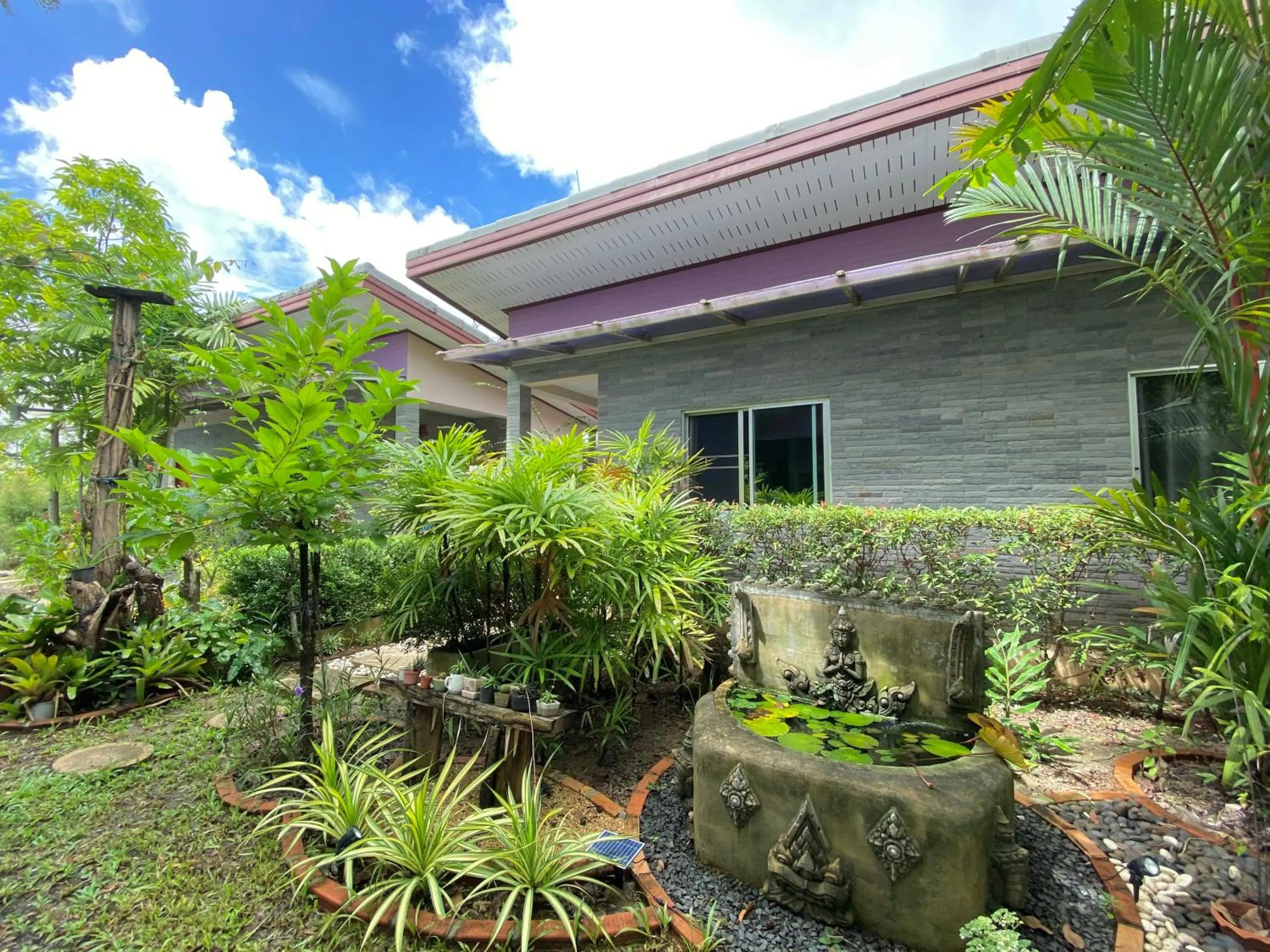 Garden view in Canal Resort