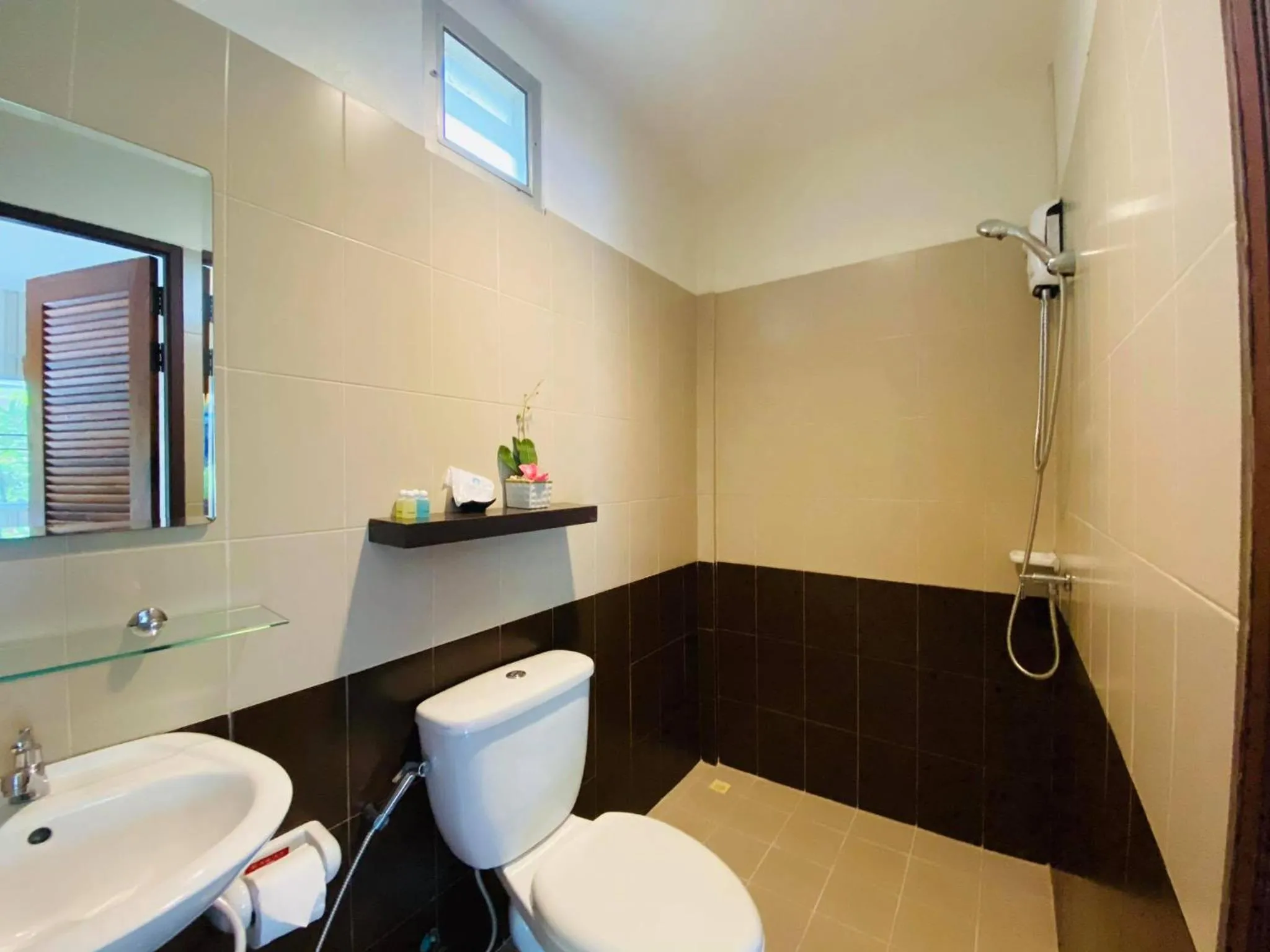 Bathroom in Canal Resort