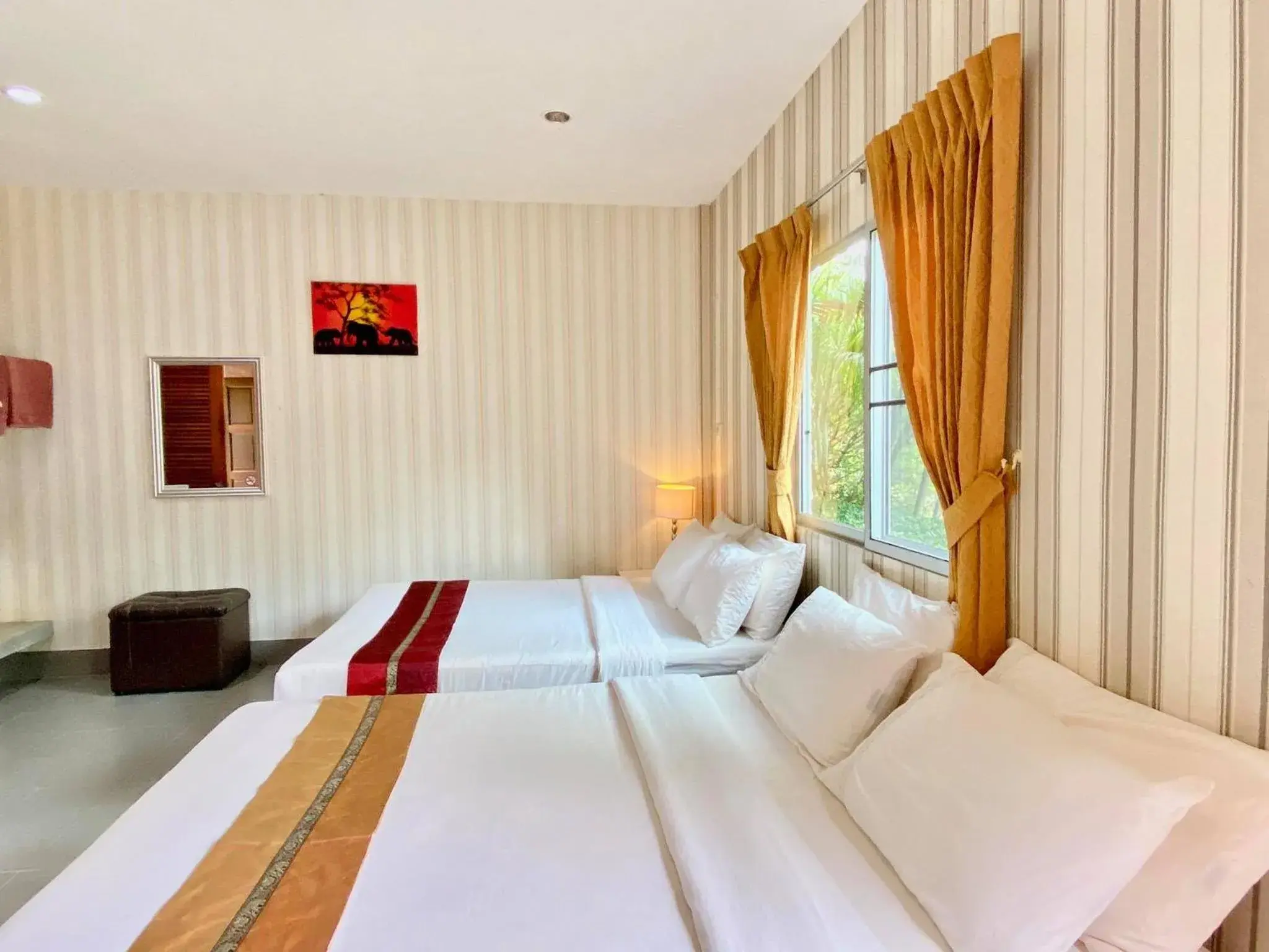 Family Room in Canal Resort Family Room in Canal Resort