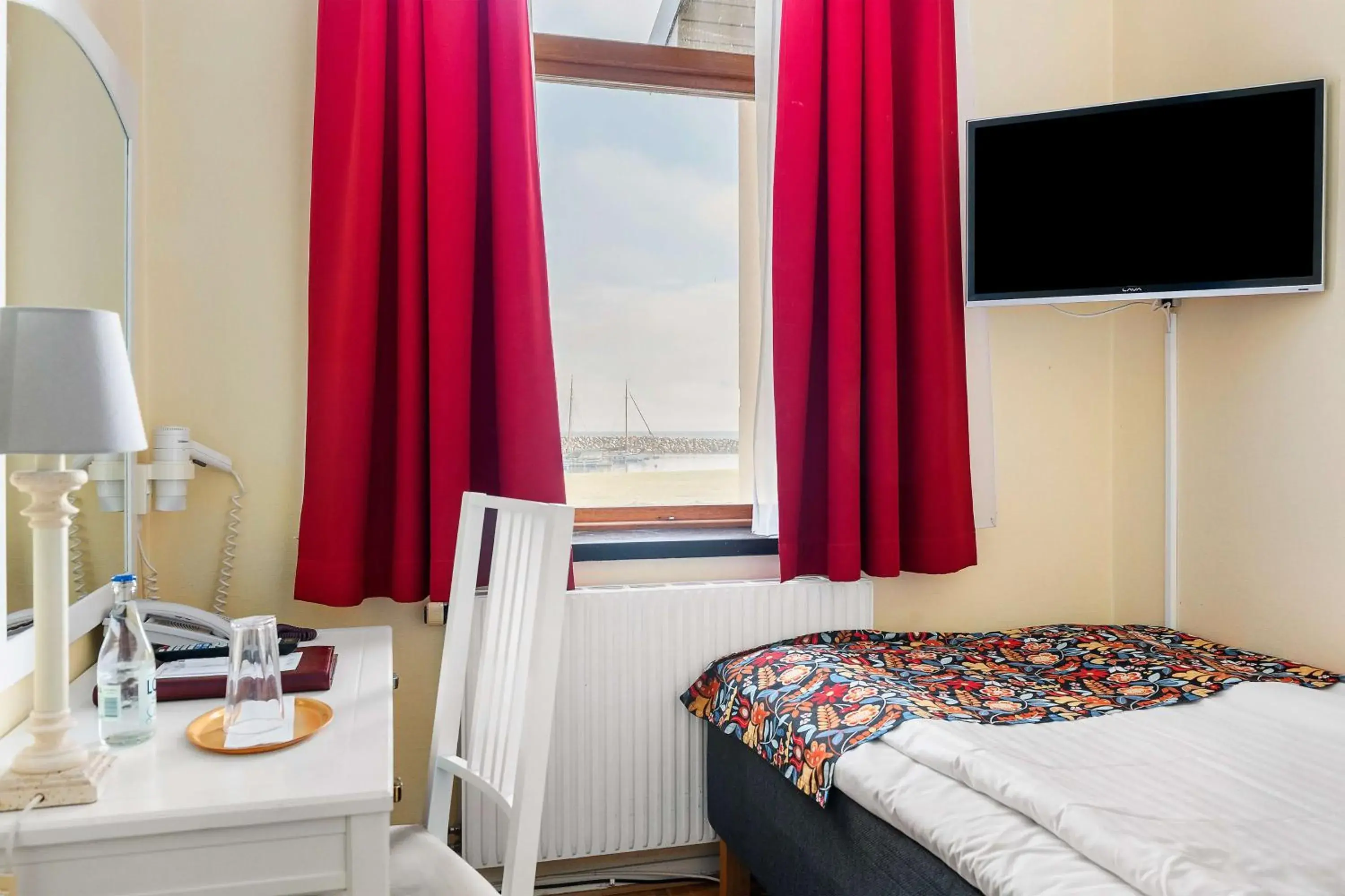 Economy Single Room - Pet Friendly/Non-Smoking in Hotel Svea, BW Signature Collection Economy Single Room - Pet Friendly/Non-Smoking in Hotel Svea, BW Signature Collection