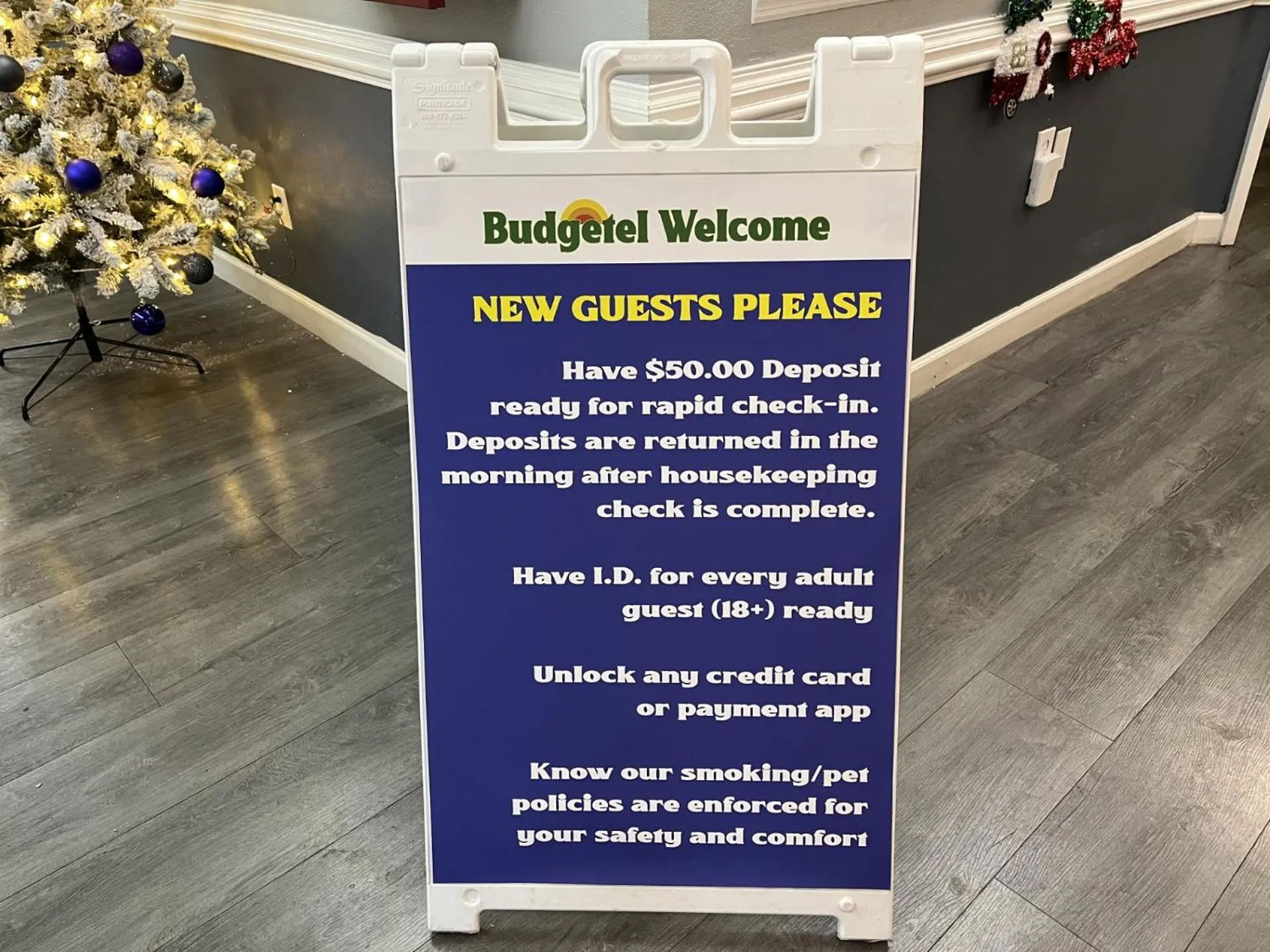 Lobby or reception in Budgetel Chattanooga