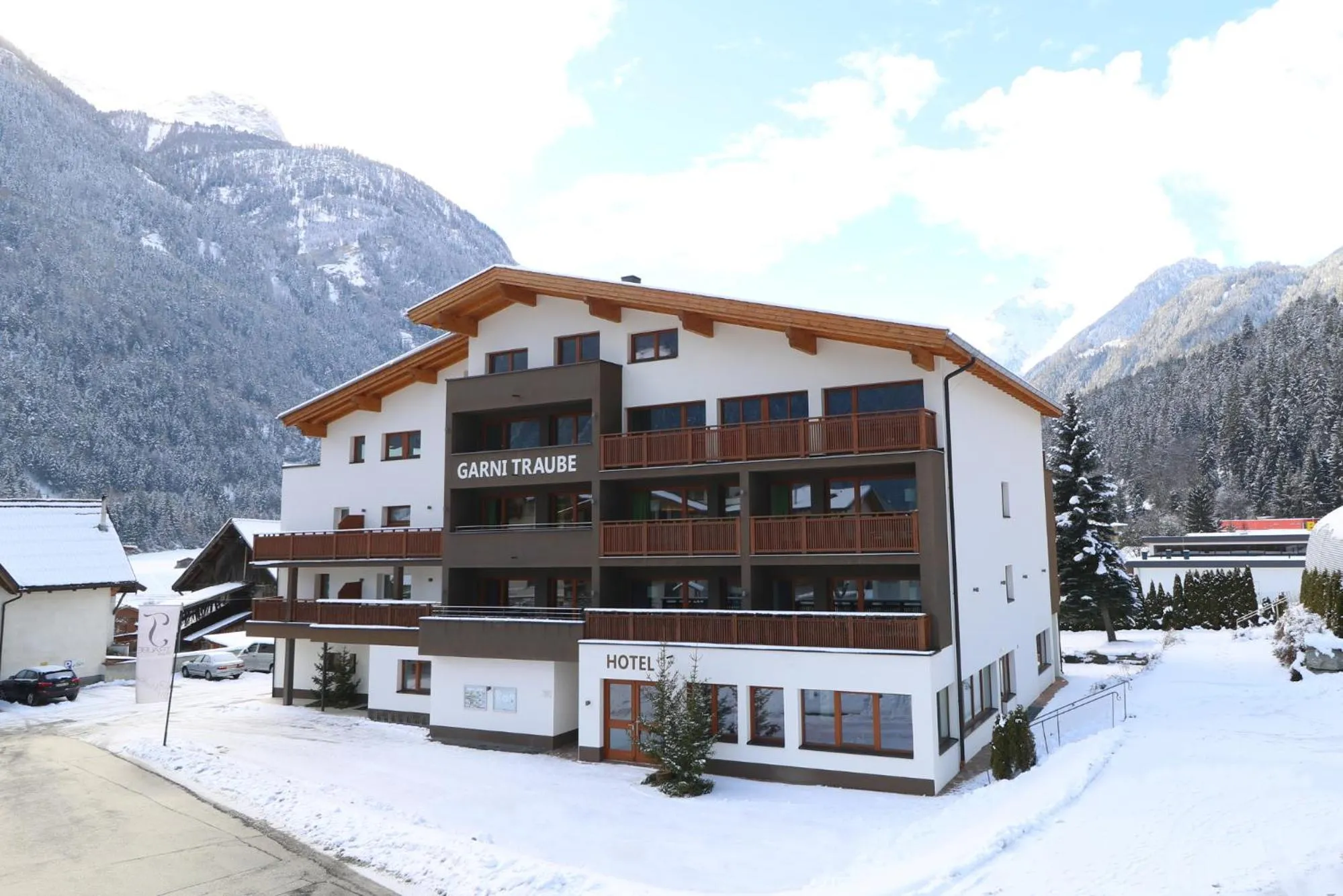 Facade/entrance in Hotel Traube