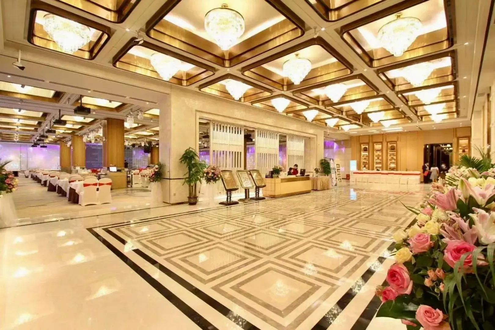 Restaurant/places to eat, Banquet Facilities in Shenzhen Shuidu Holiday Hotel, North Railway Station