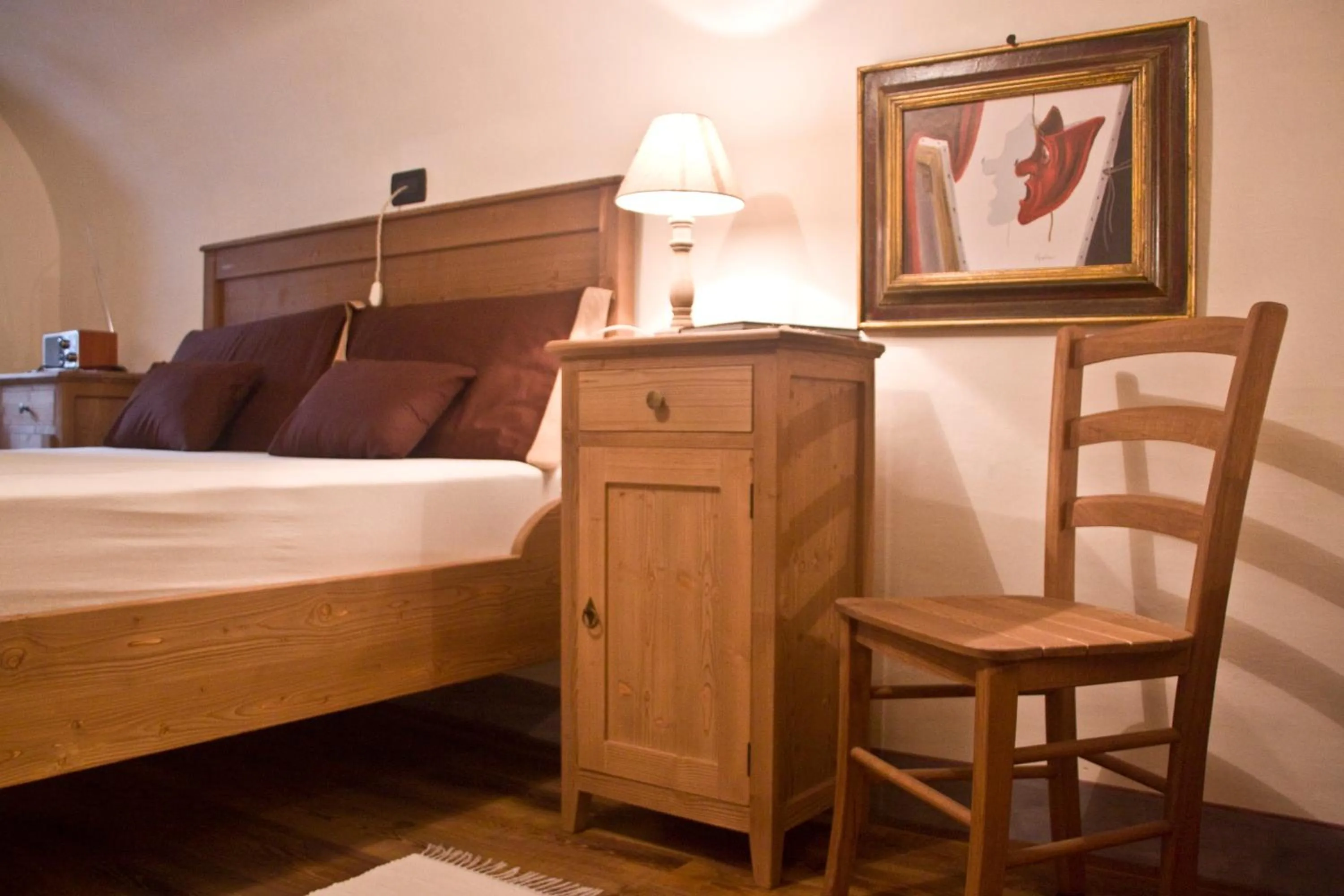 Decorative detail, Bed in Contrada Beltramelli