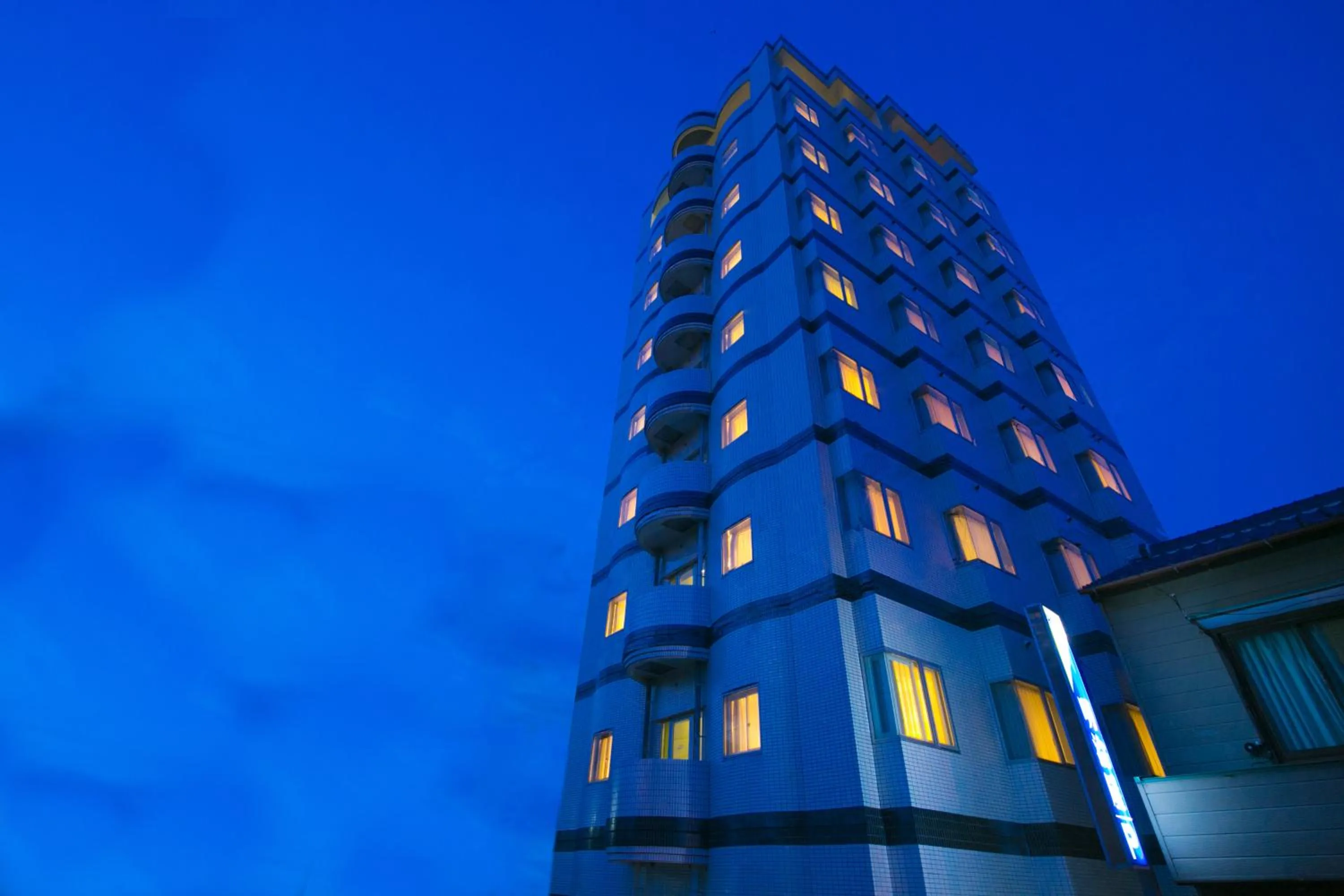 Night in Hotel Meijiya