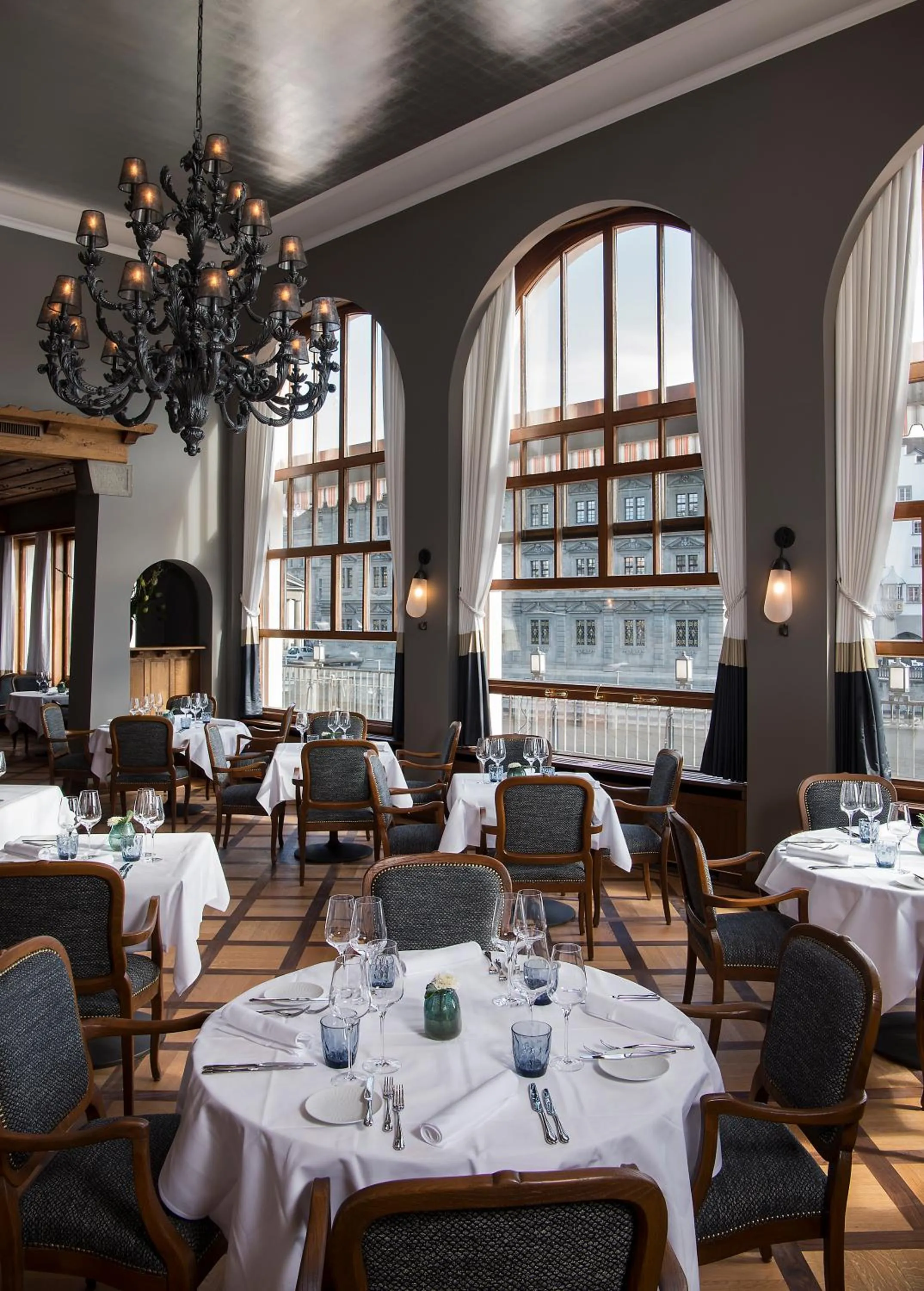 Restaurant/places to eat in Storchen Zürich - Lifestyle Boutique Hotel