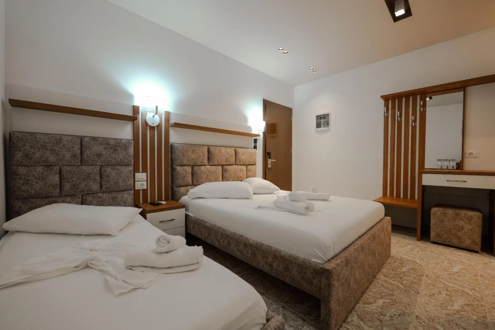 Family Room with Balcony in Hotel Meta Ksamil