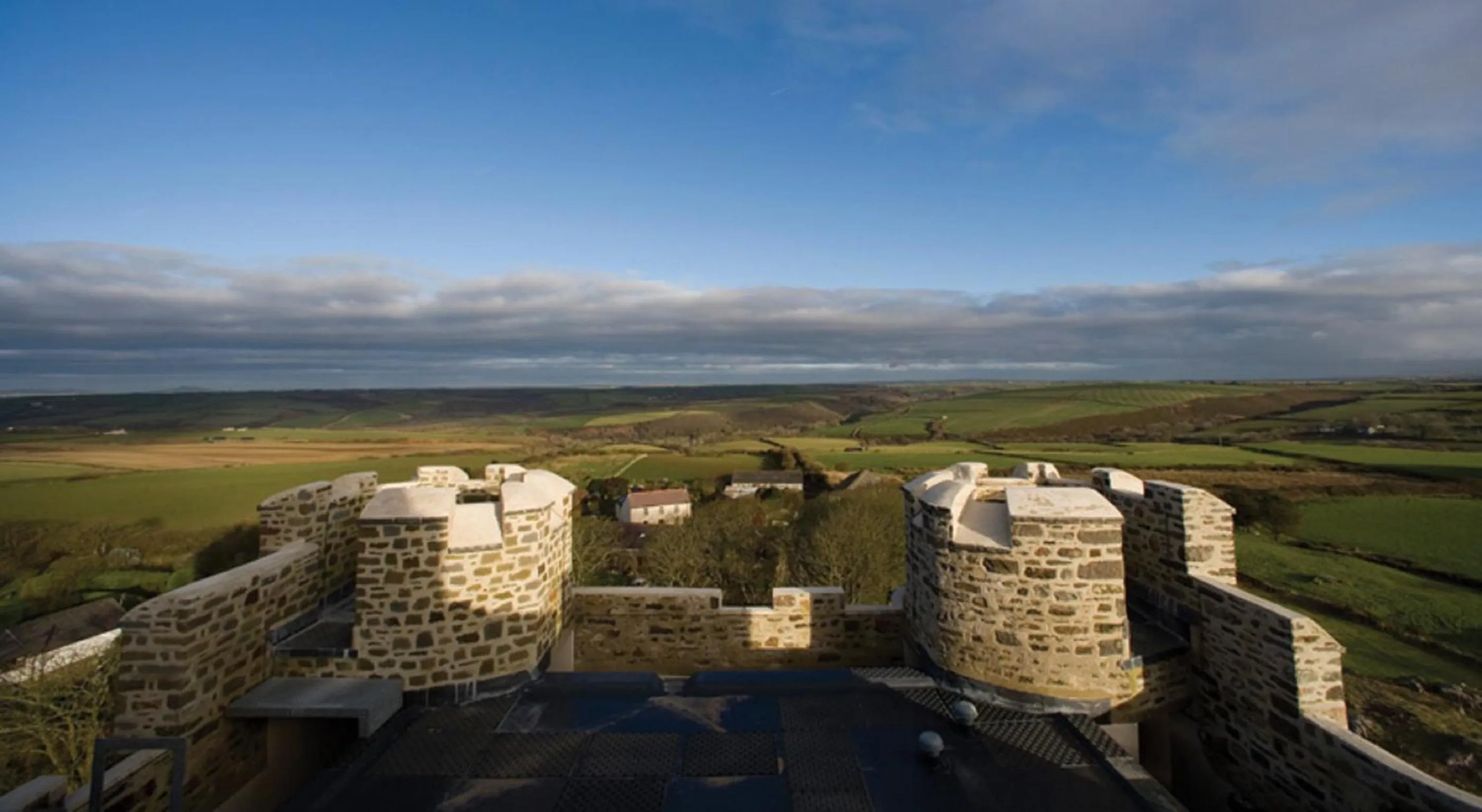 Garden view in Roch Castle
