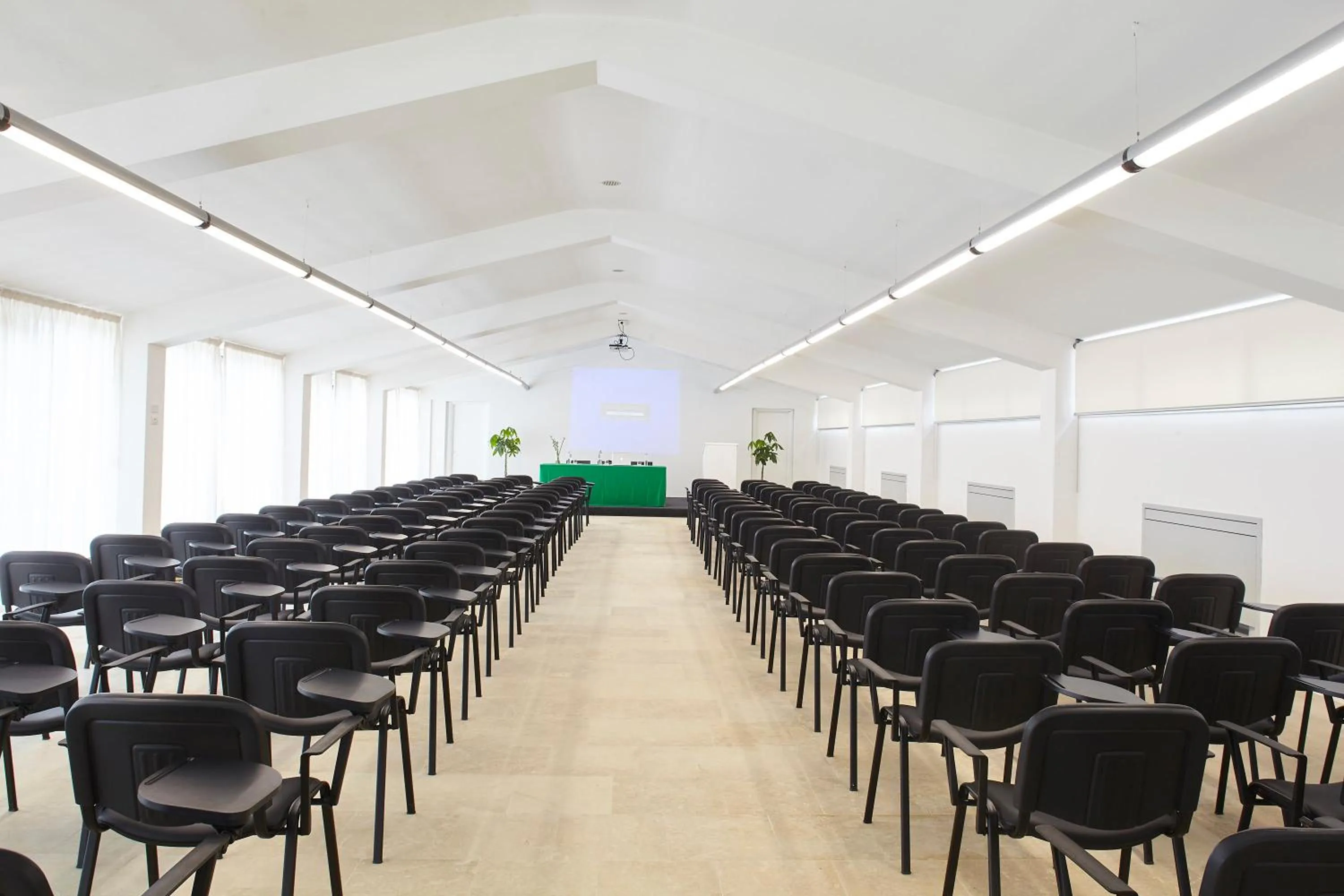 Meeting/conference room in Dolce by Wyndham Siracusa - I Monasteri Golf & Spa