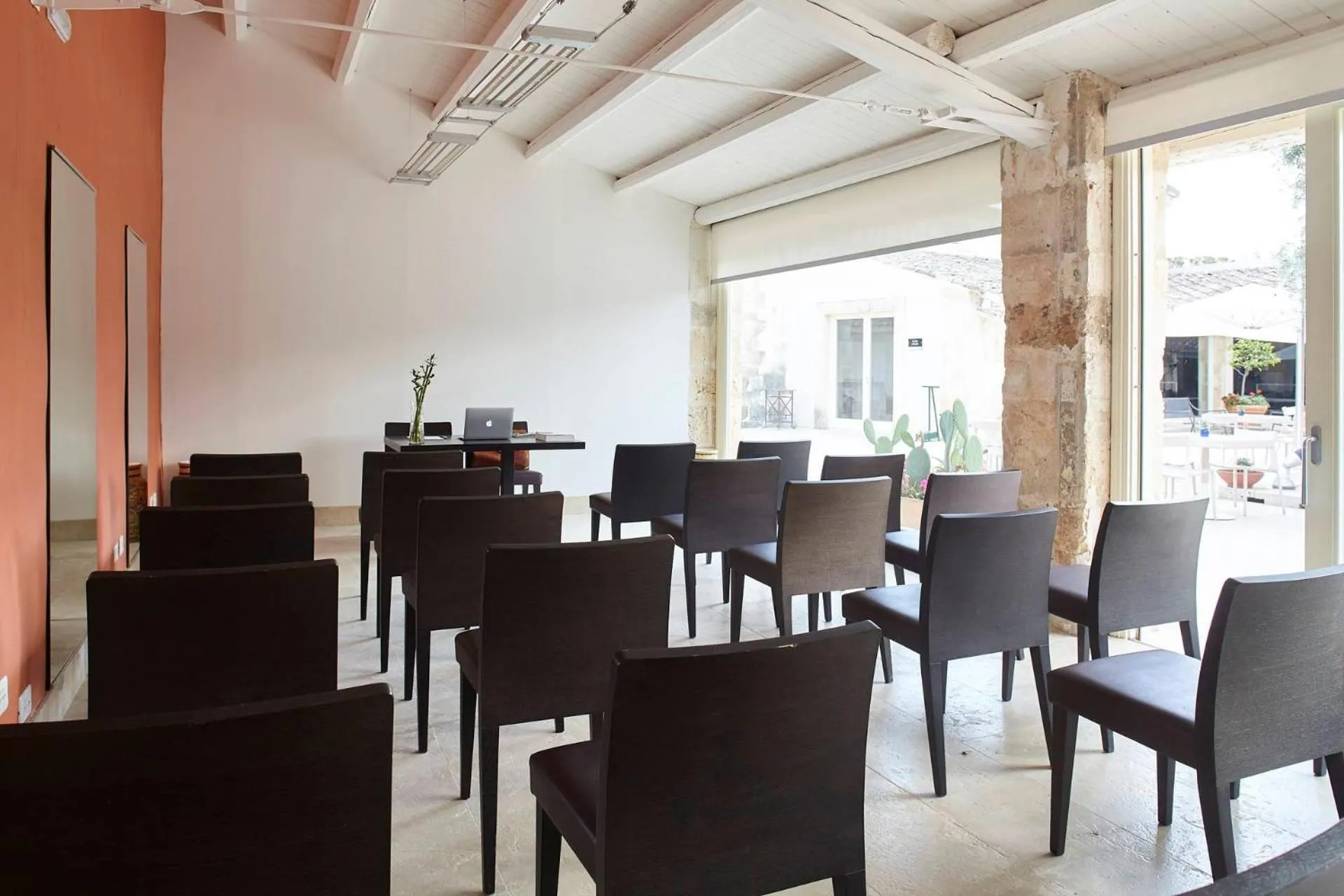 Meeting/conference room in Dolce by Wyndham Siracusa - I Monasteri Golf & Spa