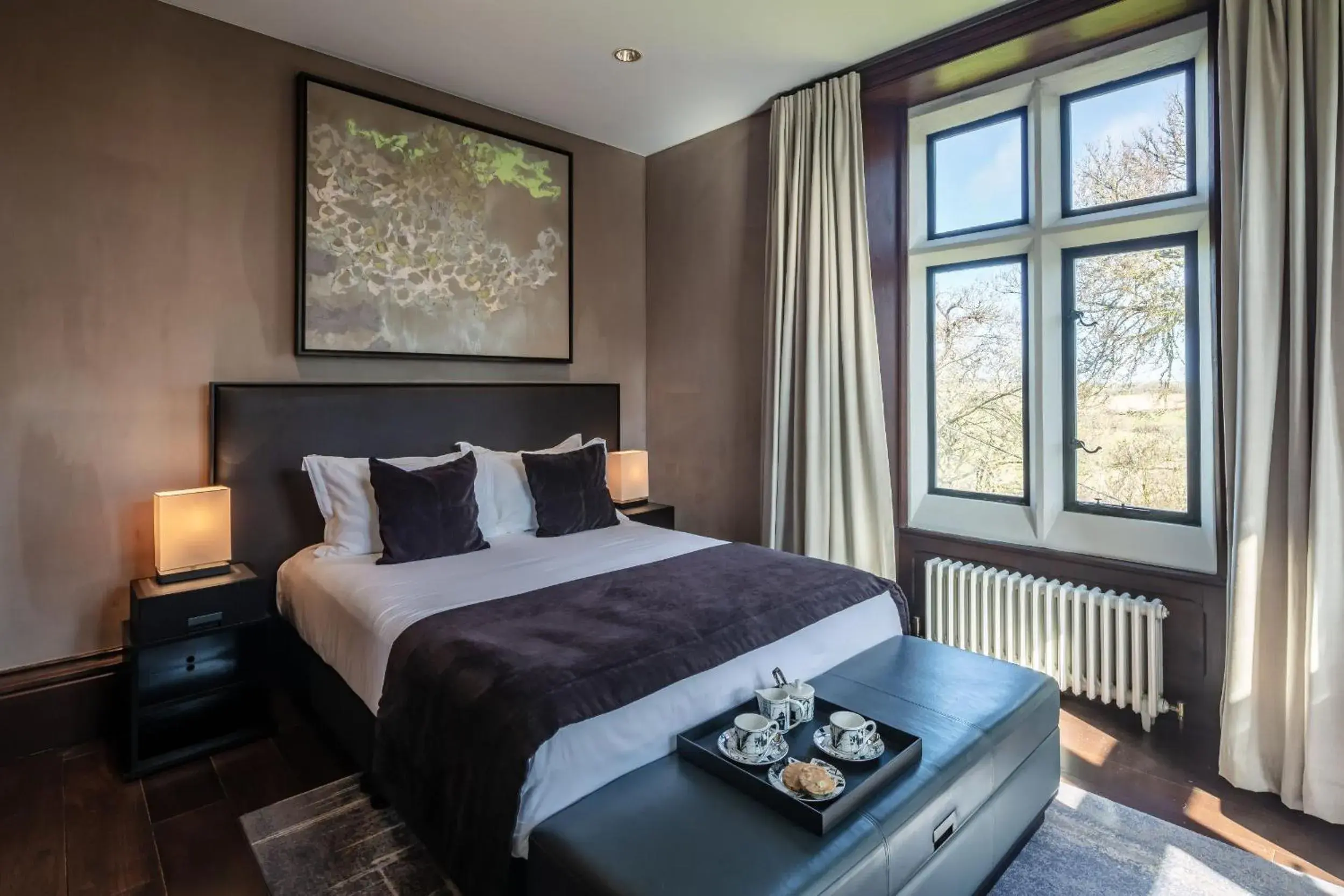 King Room with Bath and Shower. in Penrhiw Priory King Room with Bath and Shower. in Penrhiw Priory