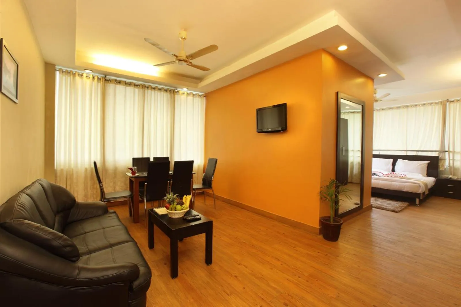 Living room, Bed in Grand Plaza