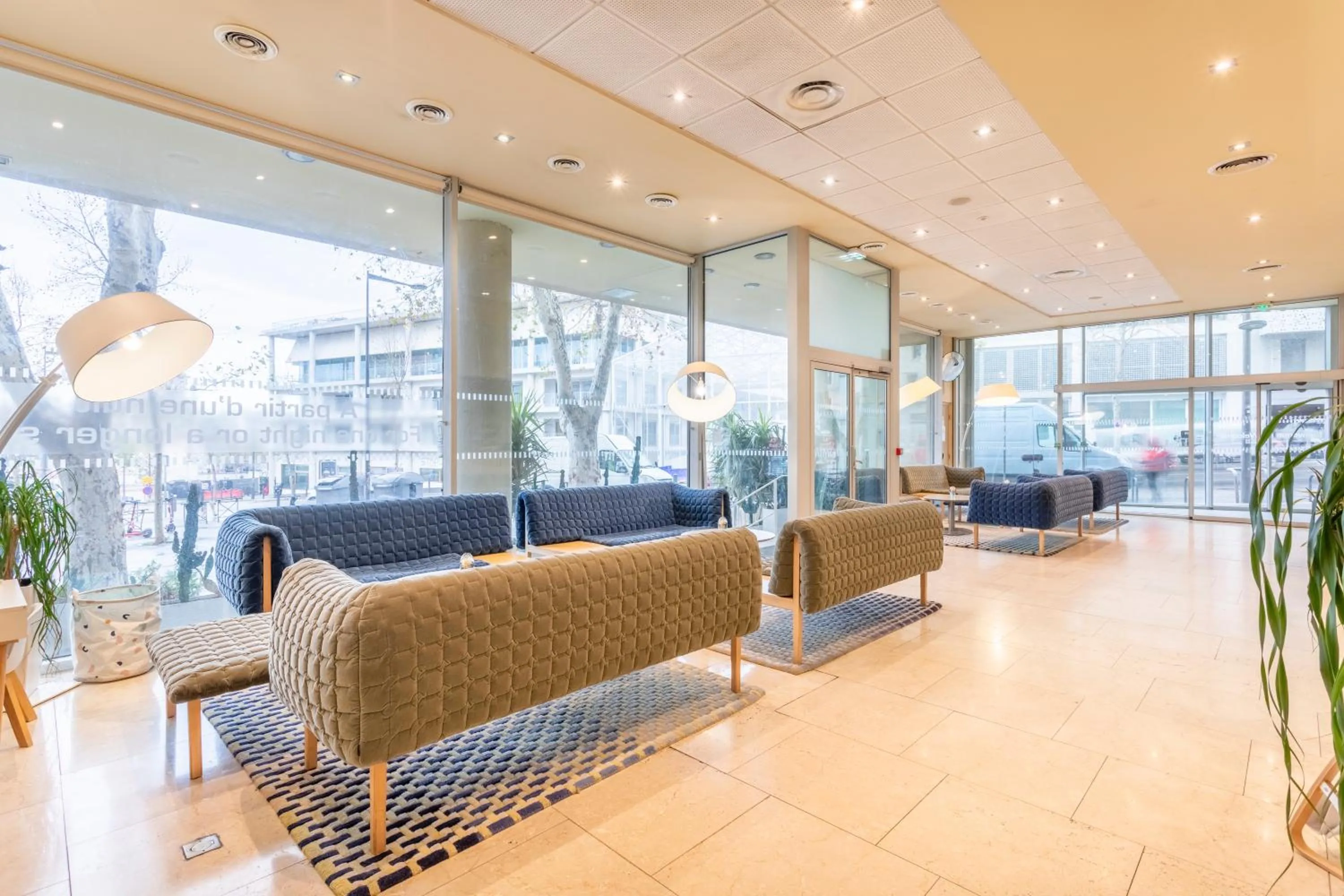 Lobby or reception in Zenitude Hôtel Résidences Marseille Saint-Charles