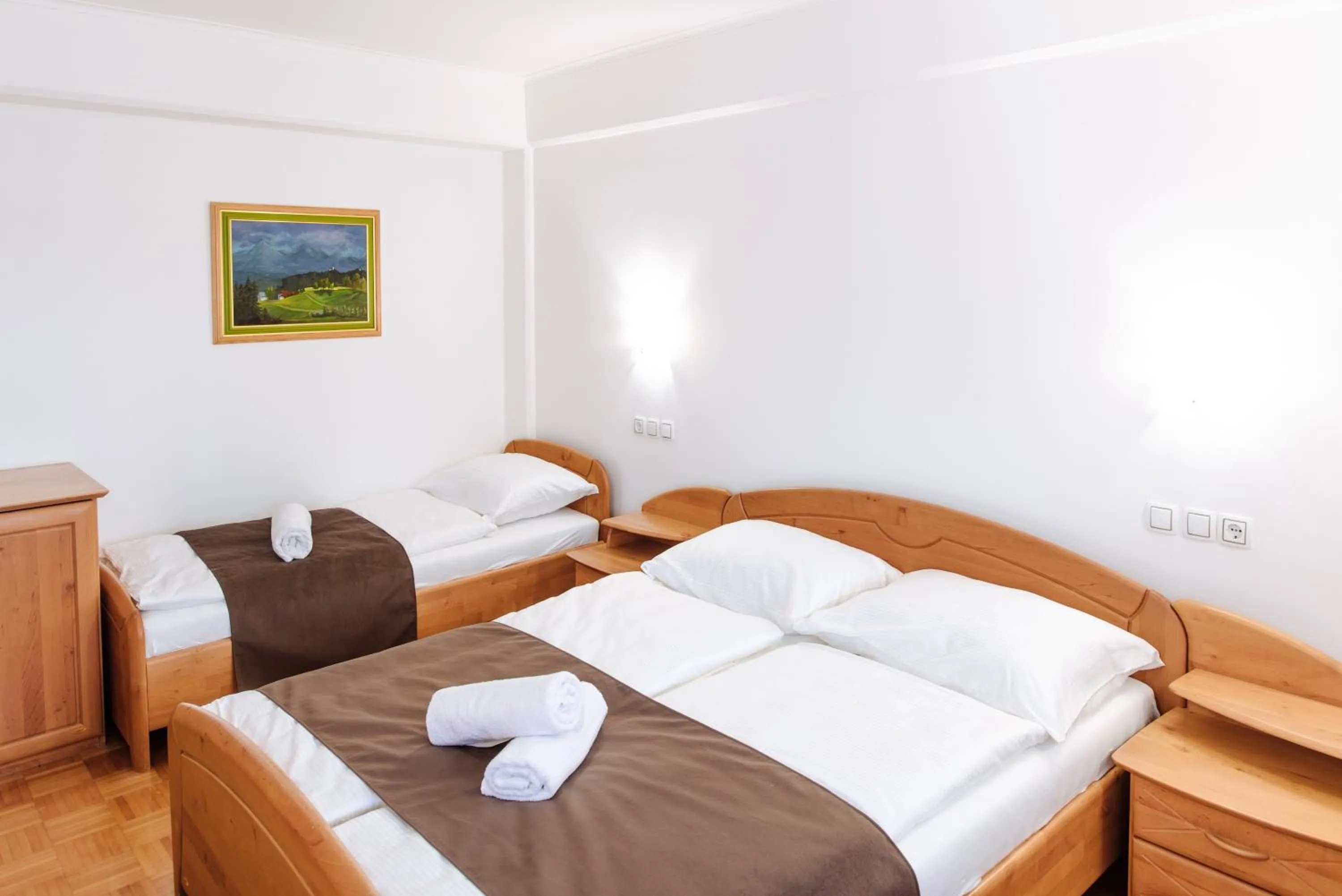 Bedroom, Bed in Rooms Reaktiv