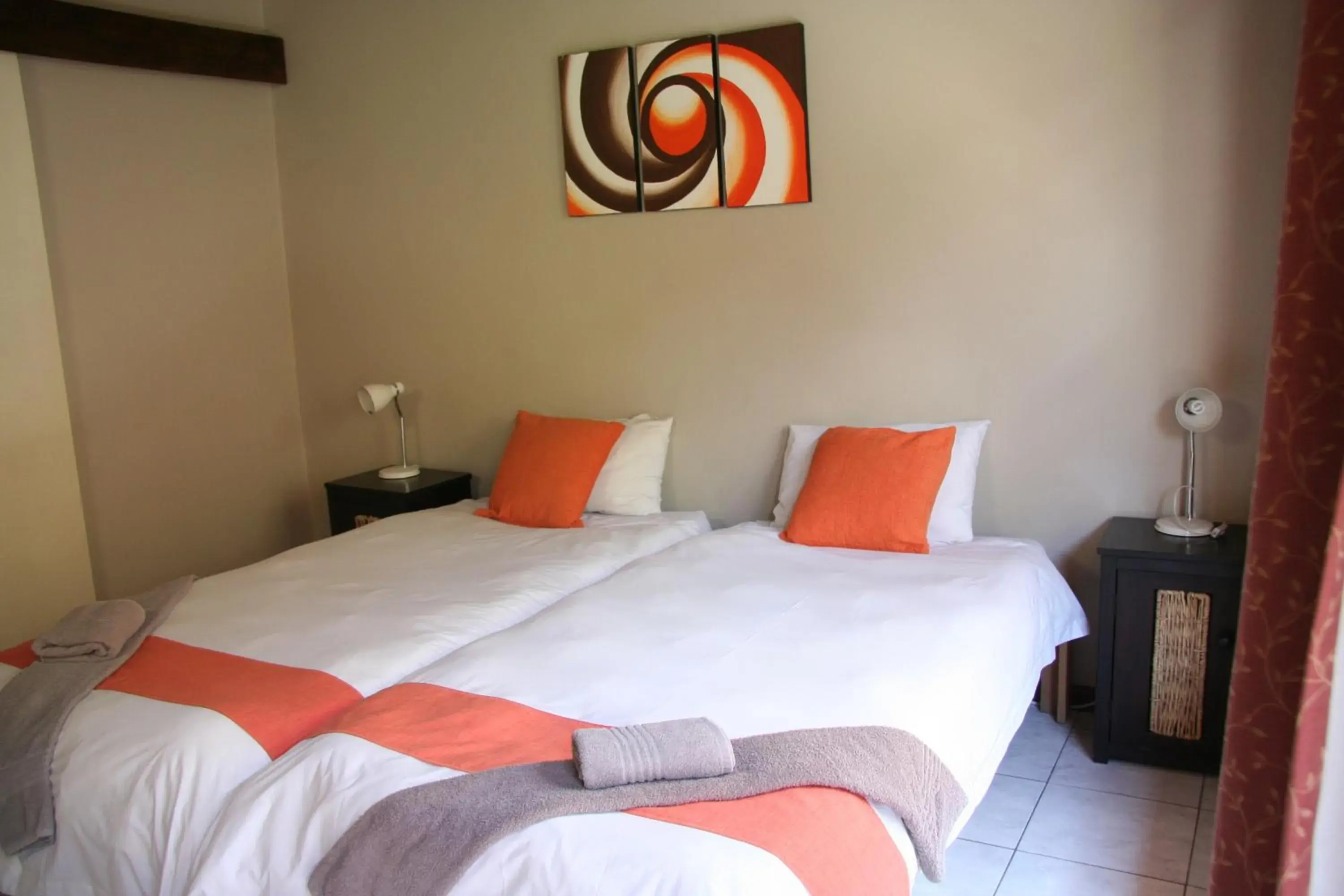 Standard Twin Room - single occupancy in Dunedin Star Guesthouse Standard Twin Room - single occupancy in Dunedin Star Guesthouse