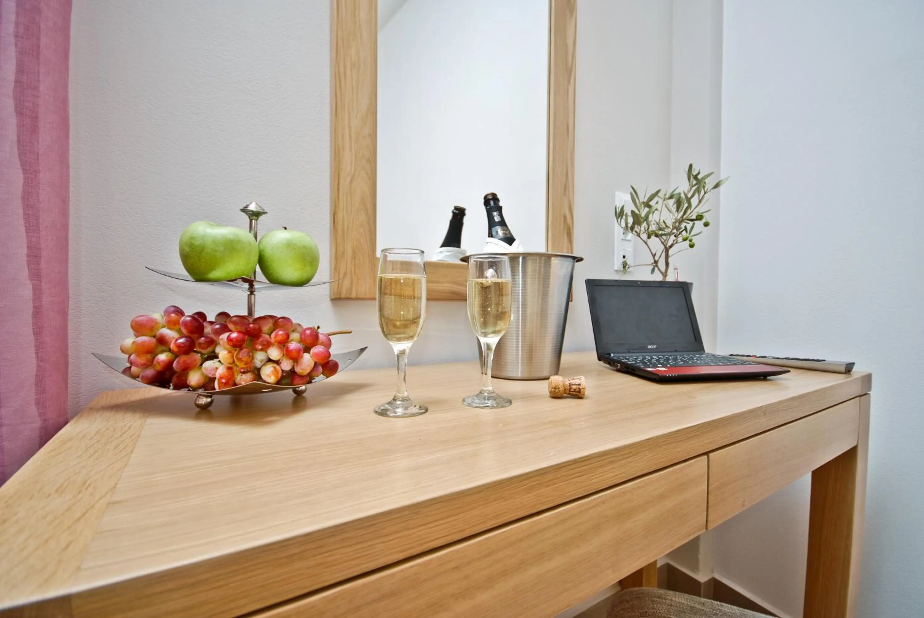 TV and multimedia in Xenia Hotel