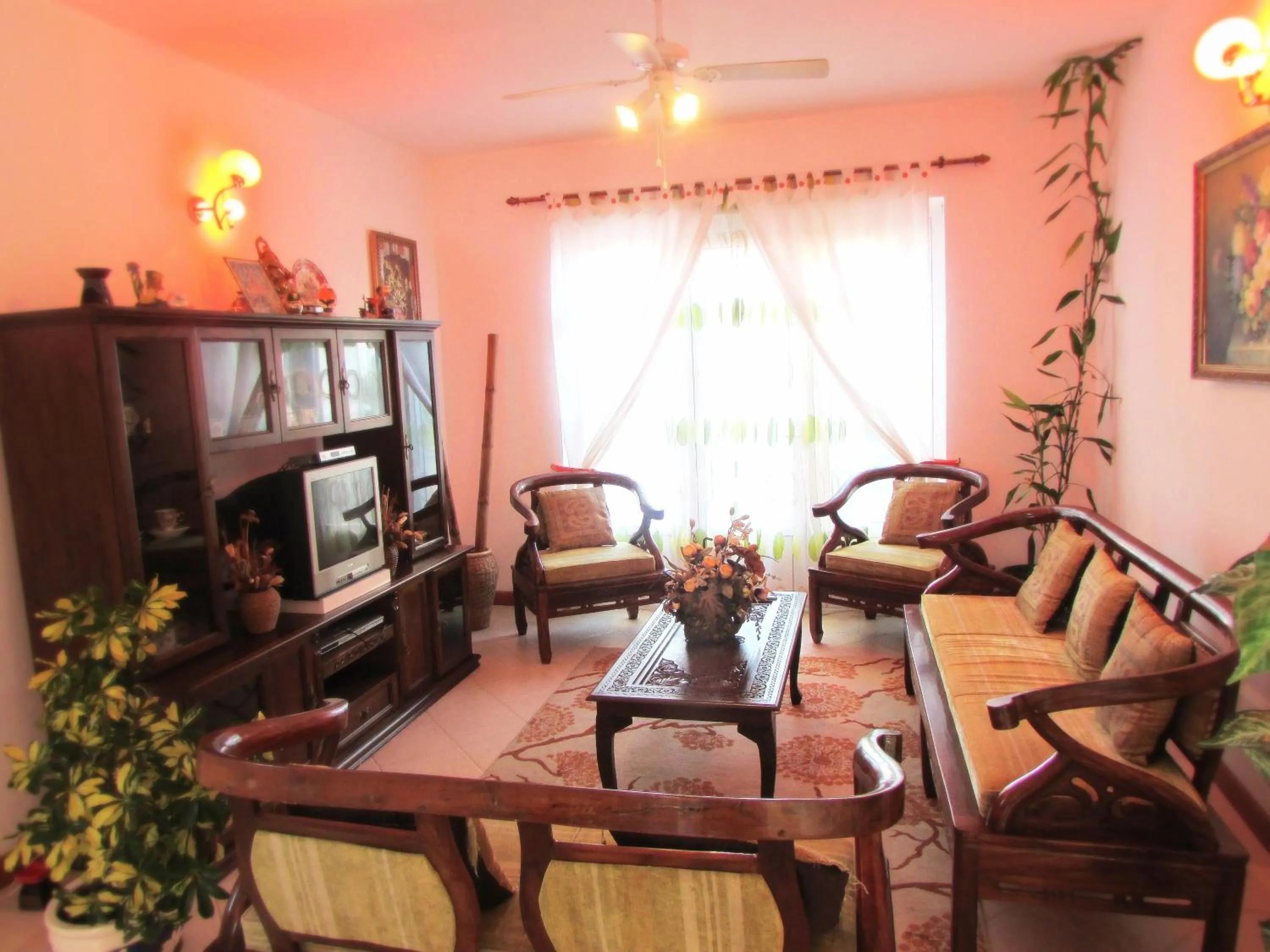 Living room in Golden Rod villa