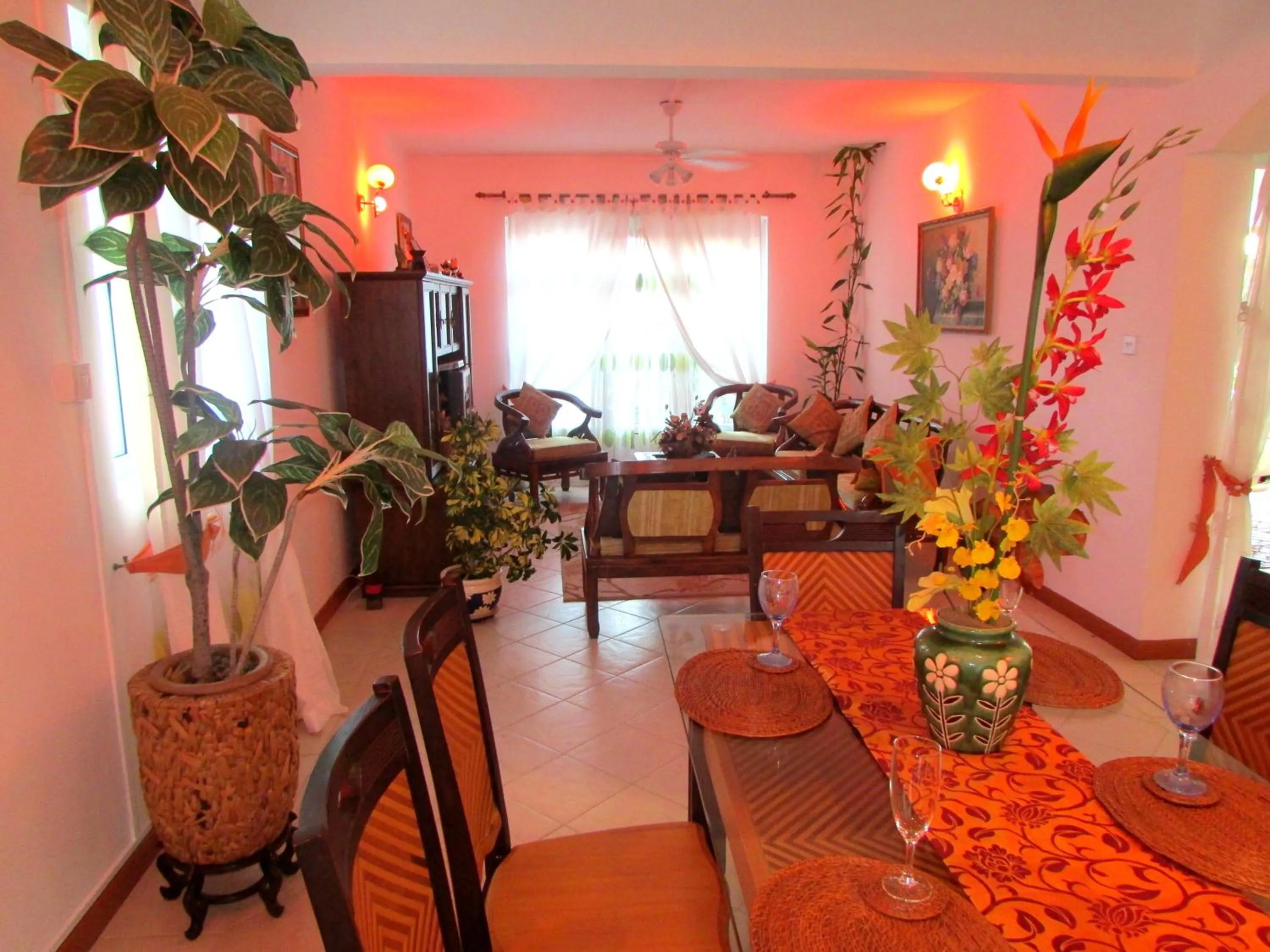 Living room in Golden Rod villa