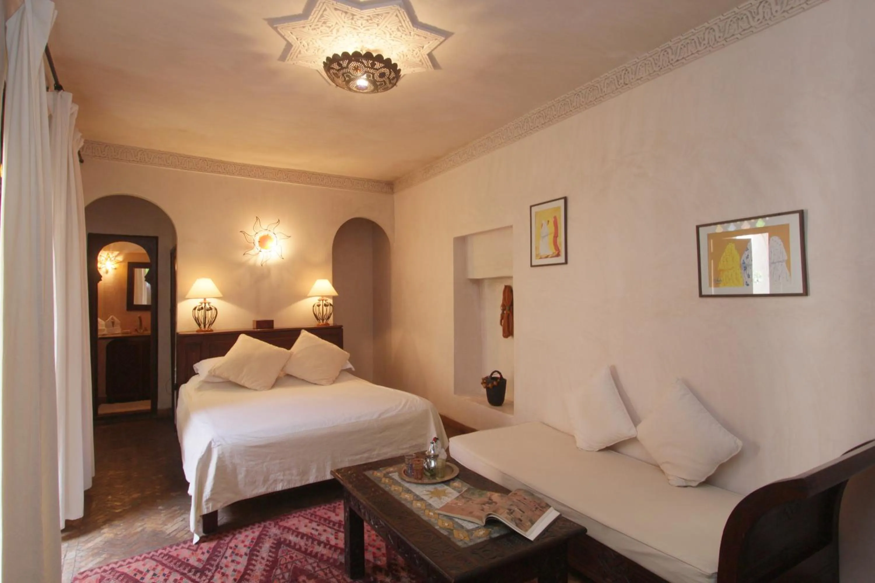 Bedroom, Bed in Riad Massiba