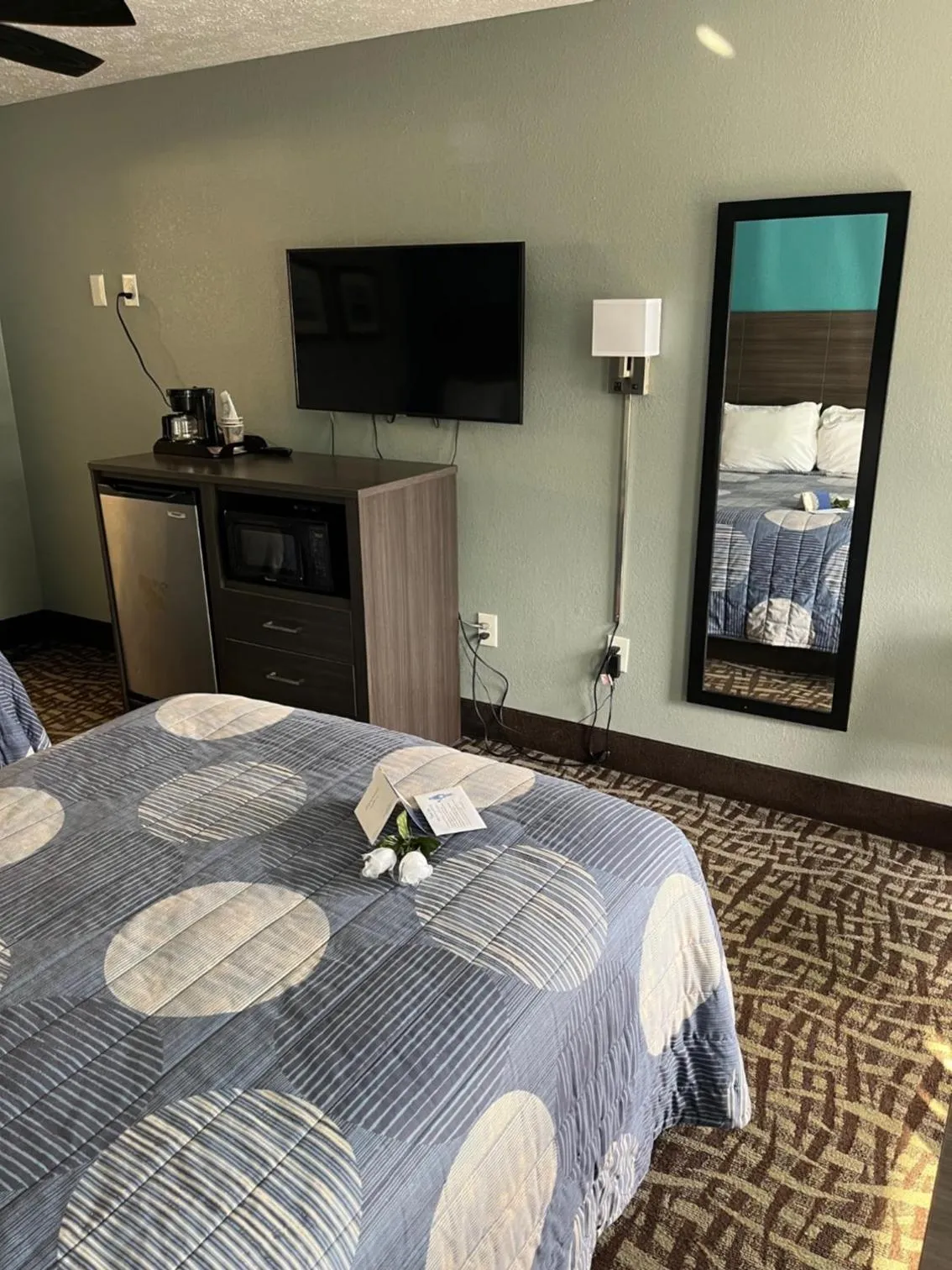 Bed in Brandon Motor Lodge