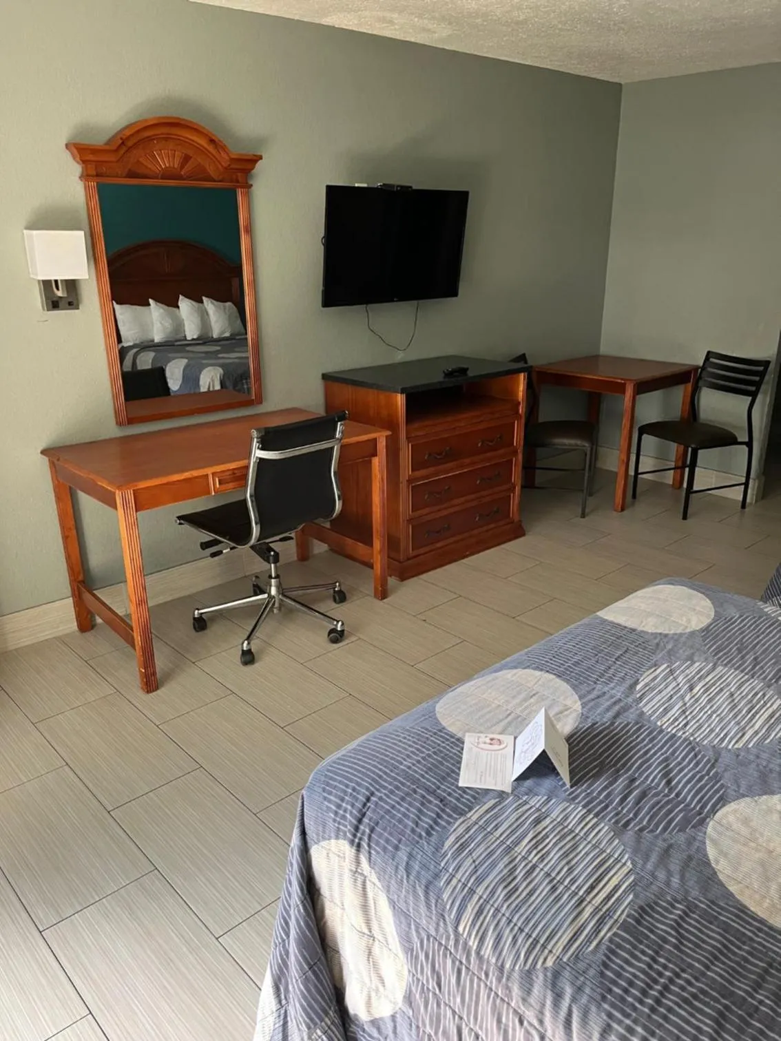 Bed in Brandon Motor Lodge