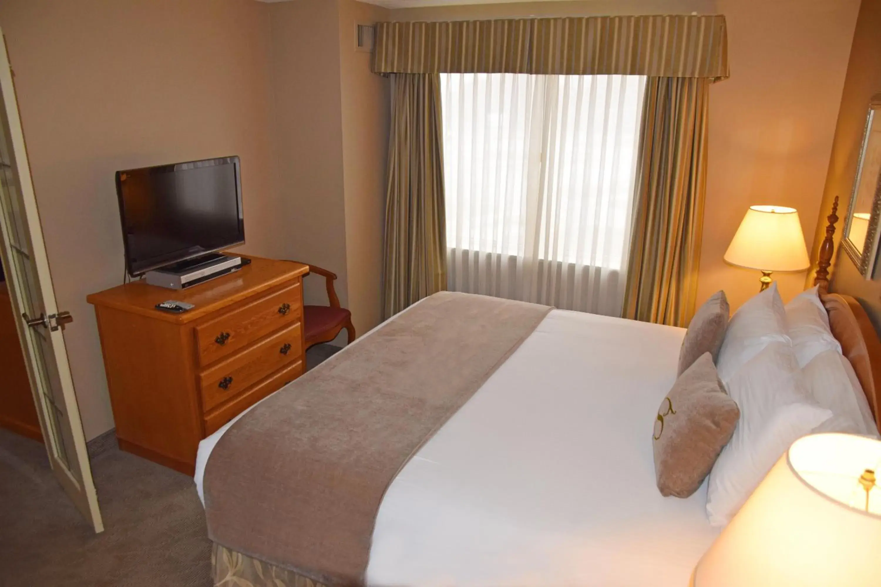 Bedroom in Stone Gate Inn Bedroom in Stone Gate Inn