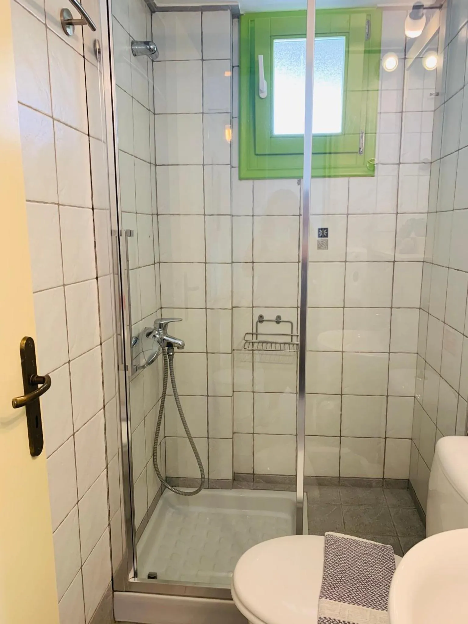 Shower in Gerani Studios